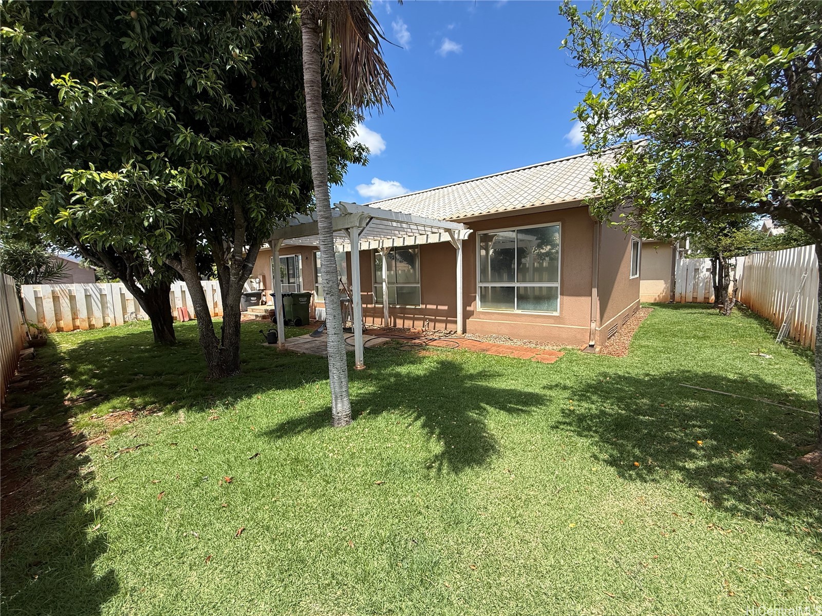 91-1489 Kaieleele Street