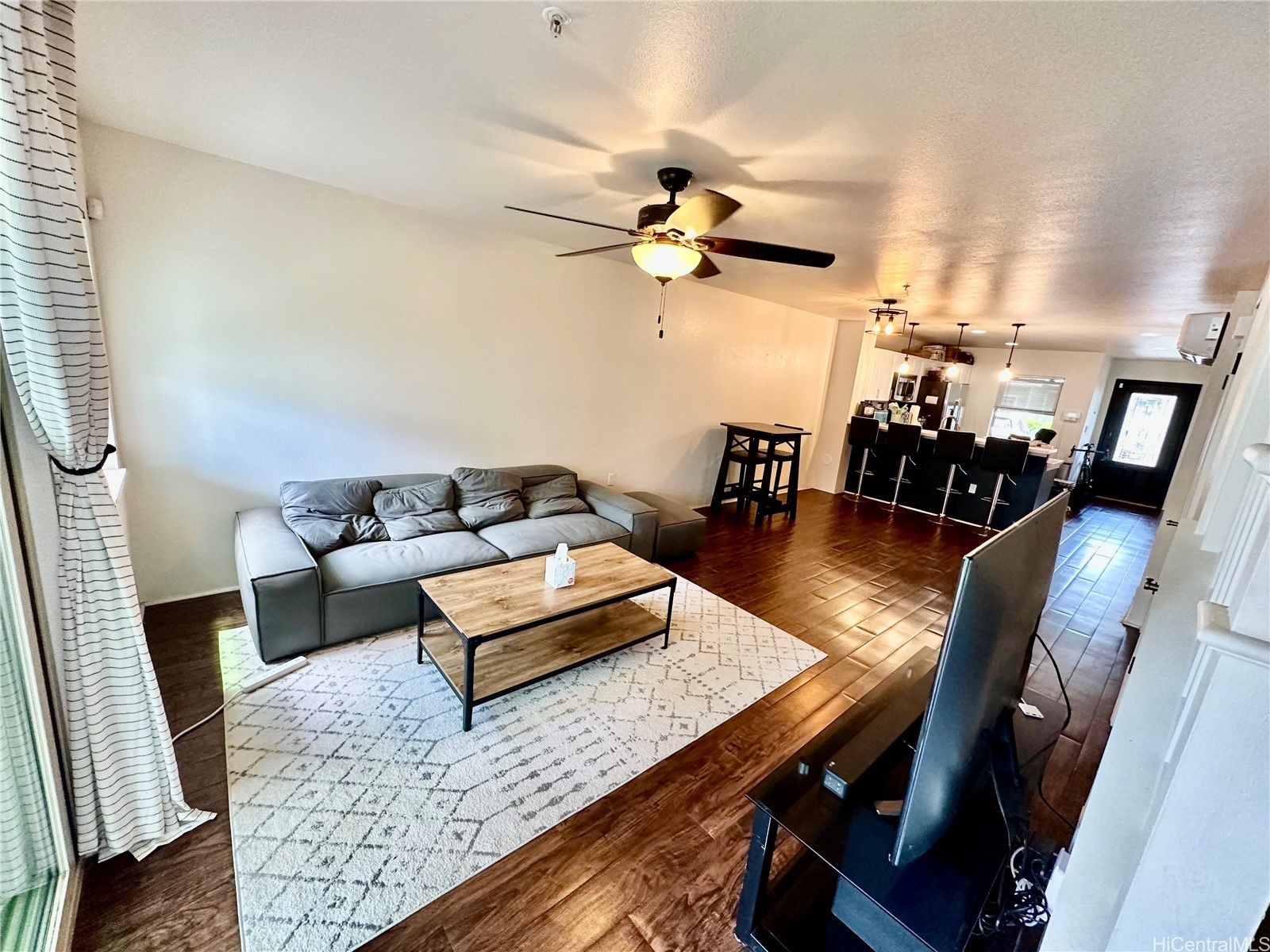 801 Kakala Street 1504