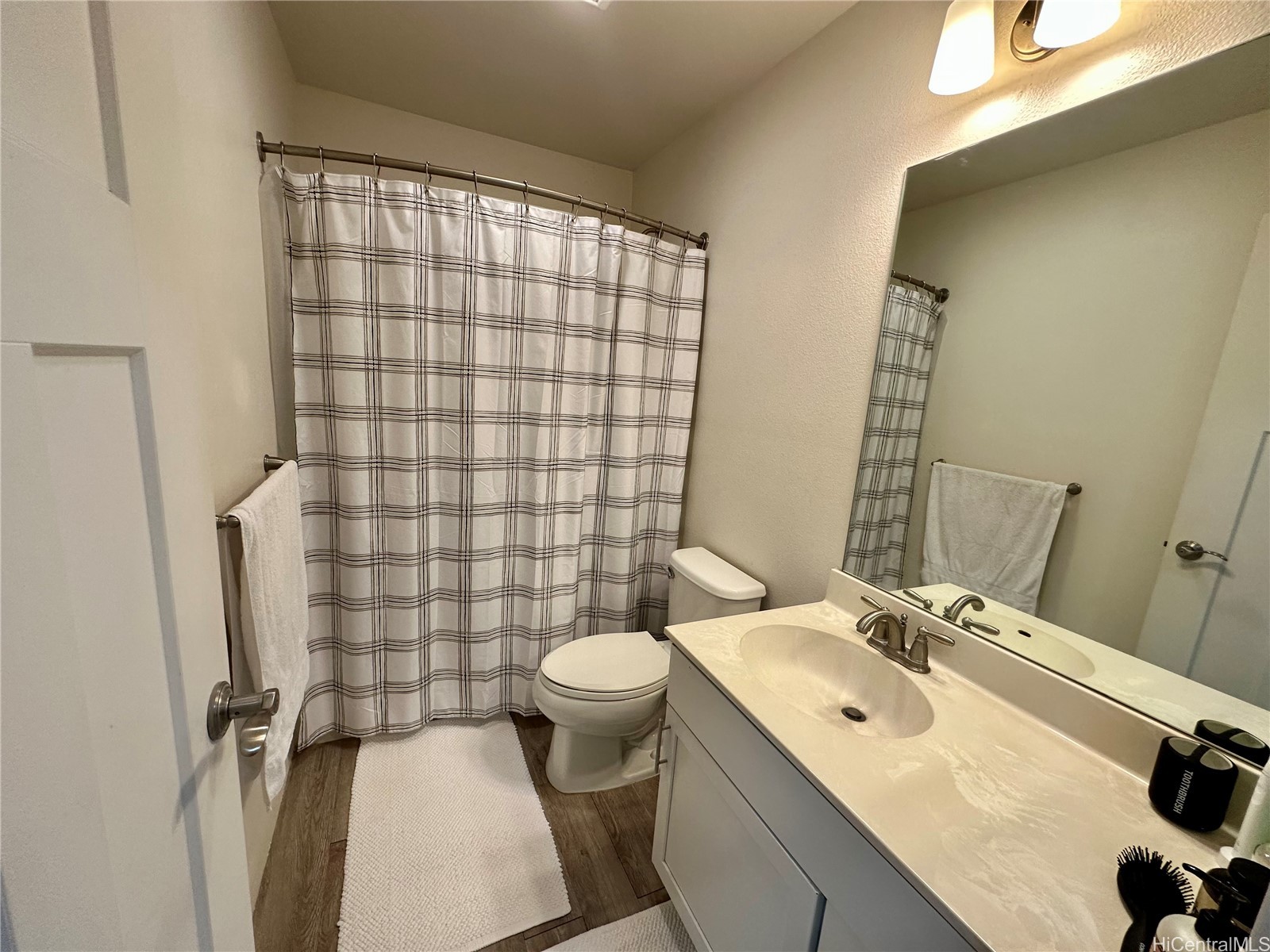 801 Kakala Street 1504