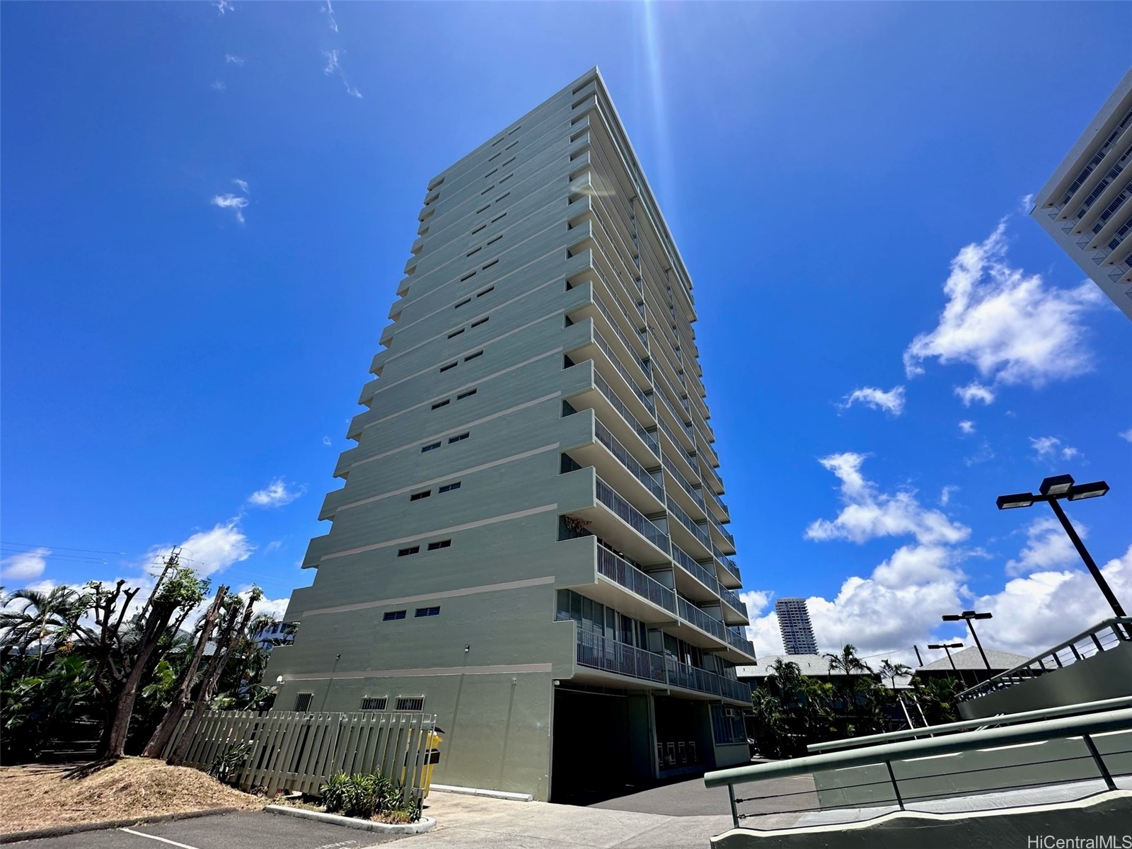 2522 Date Street 102