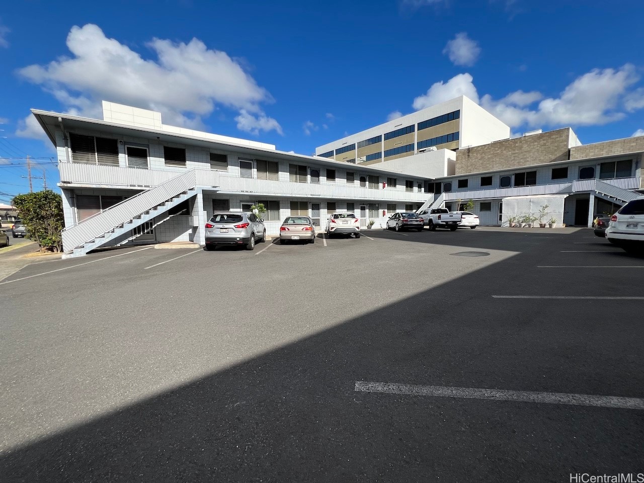 1920 Young Street 14