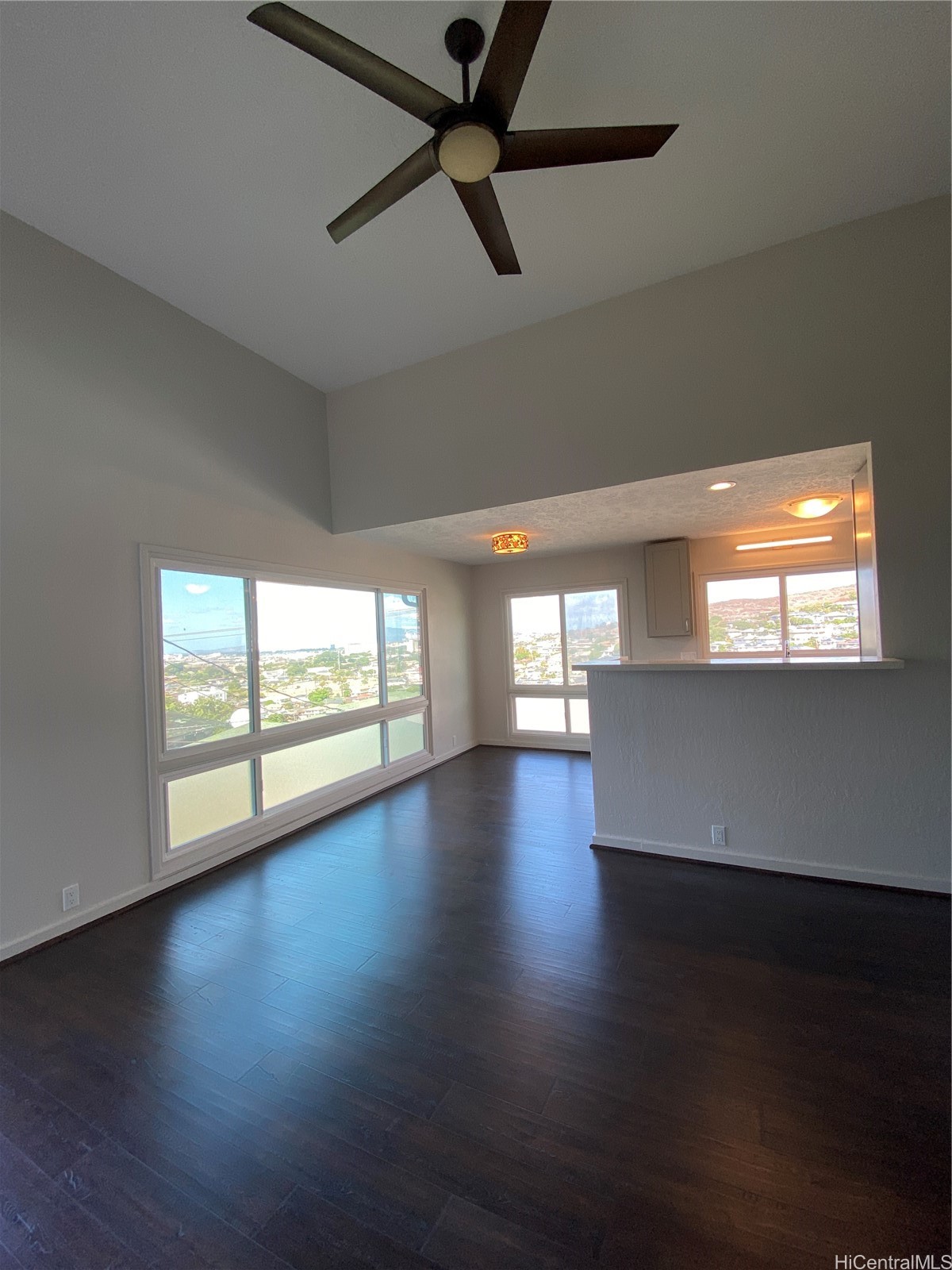1905 Naio Street 1