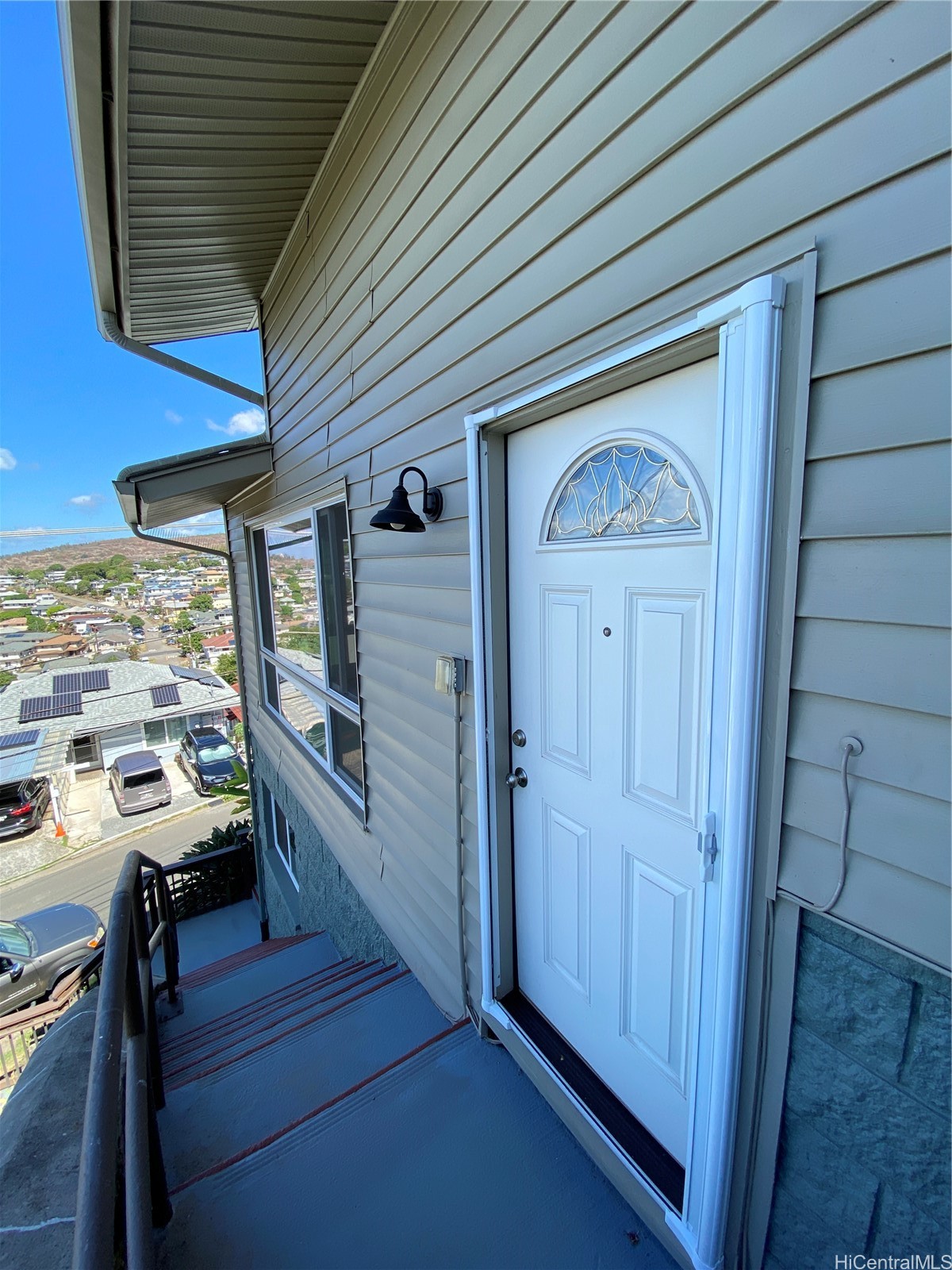 1905 Naio Street 1