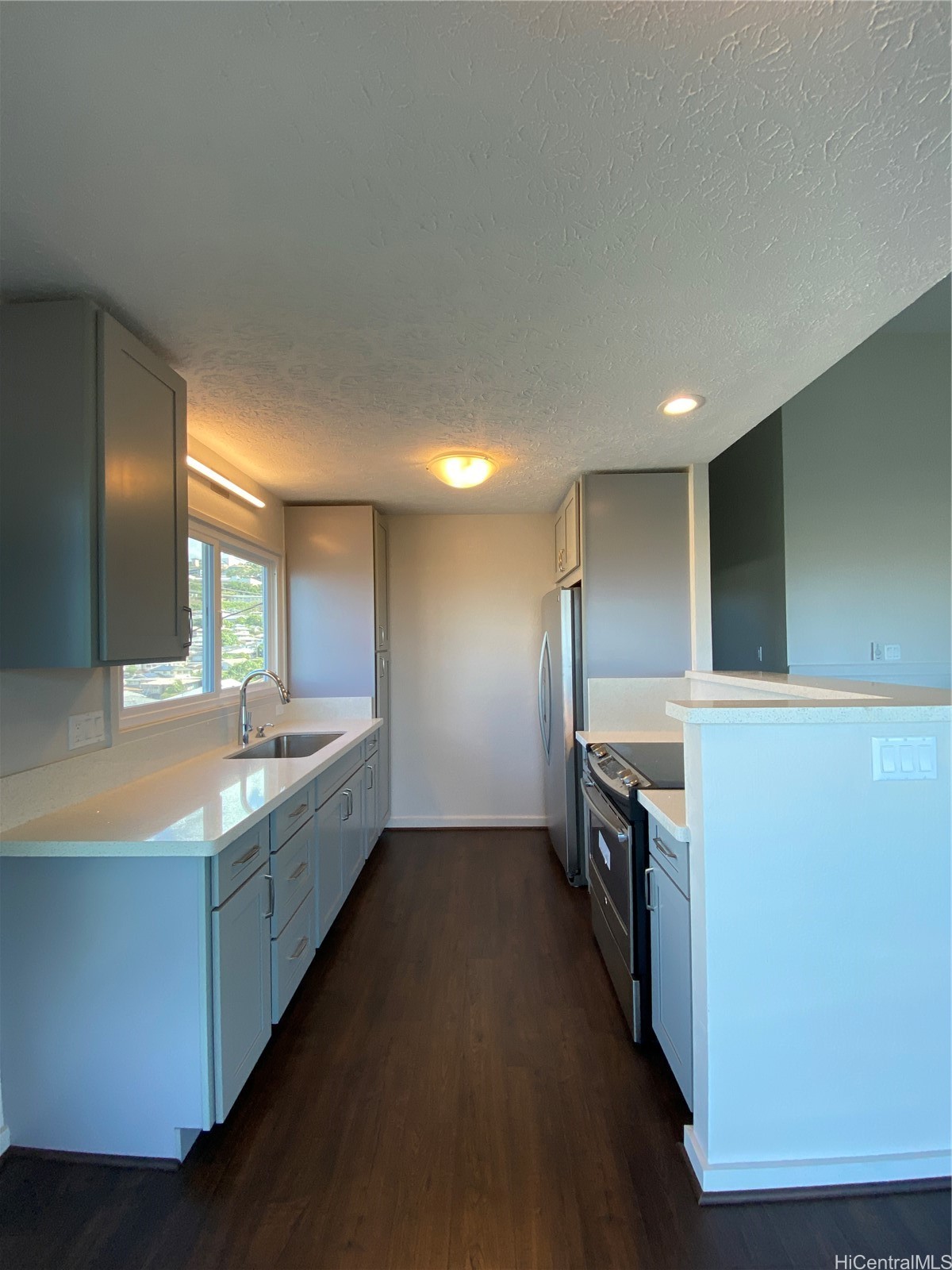 1905 Naio Street 1