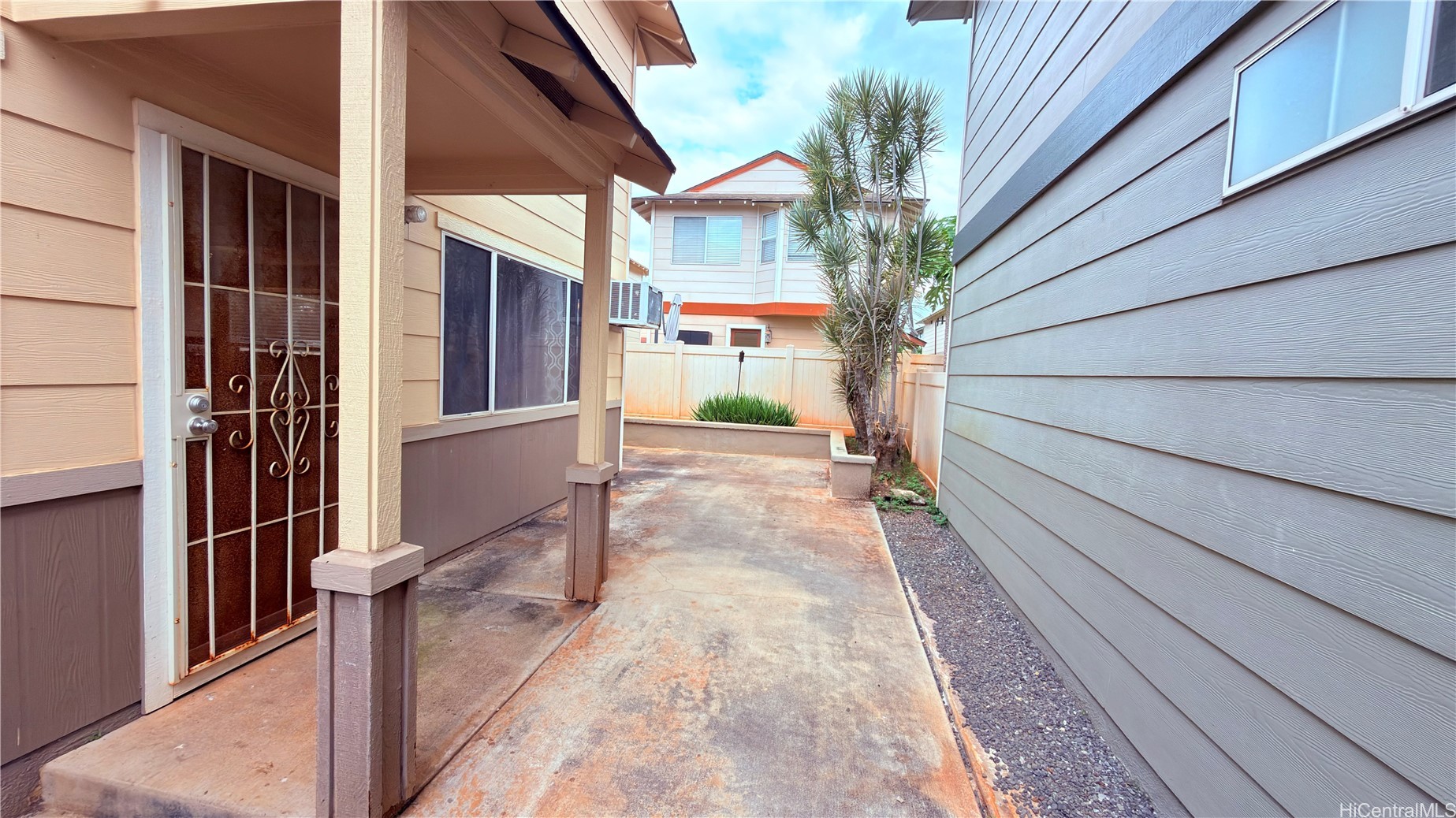 91-1869 Luahoana Street 123