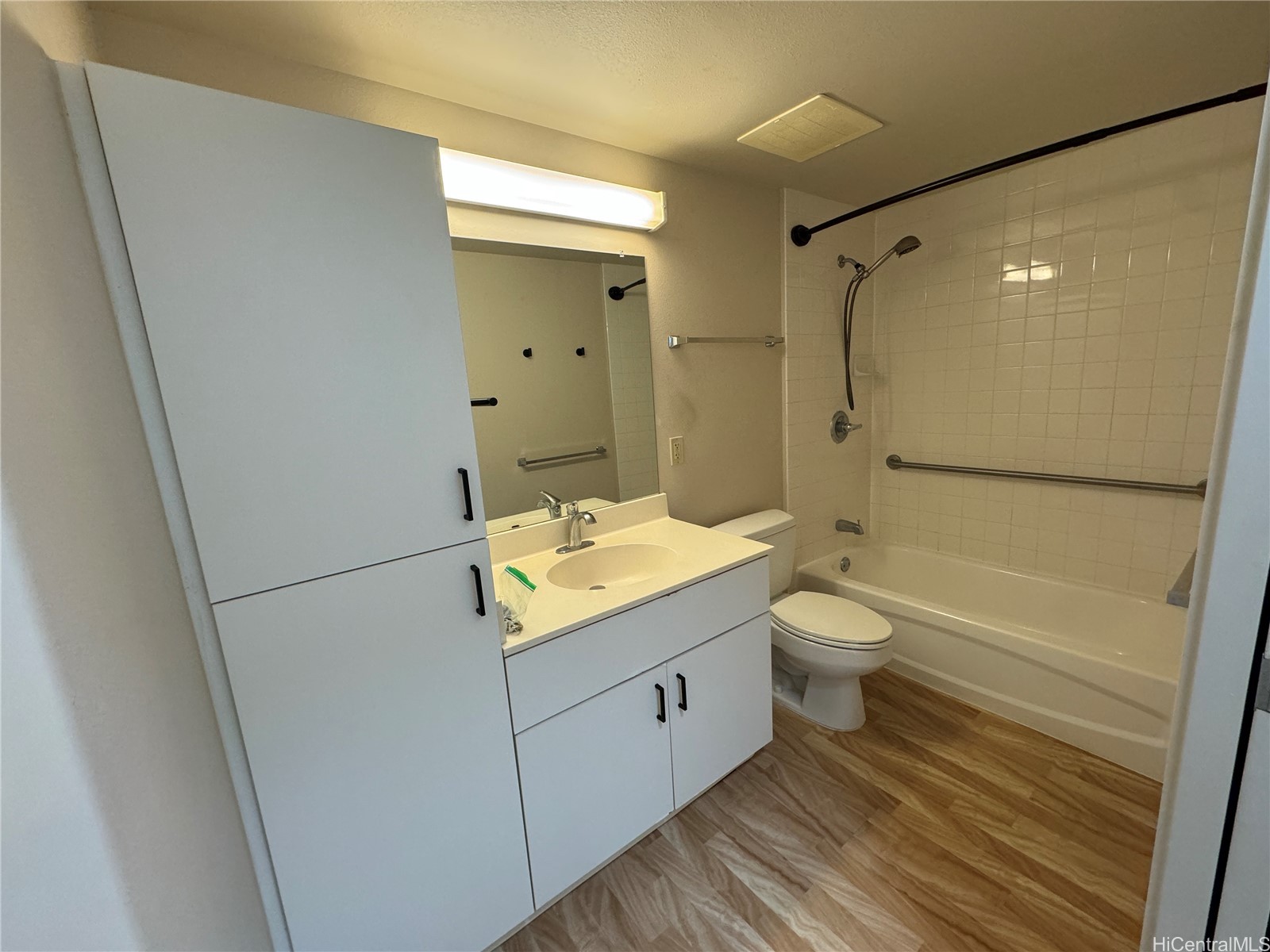 3009 Ala Makahala Place 109