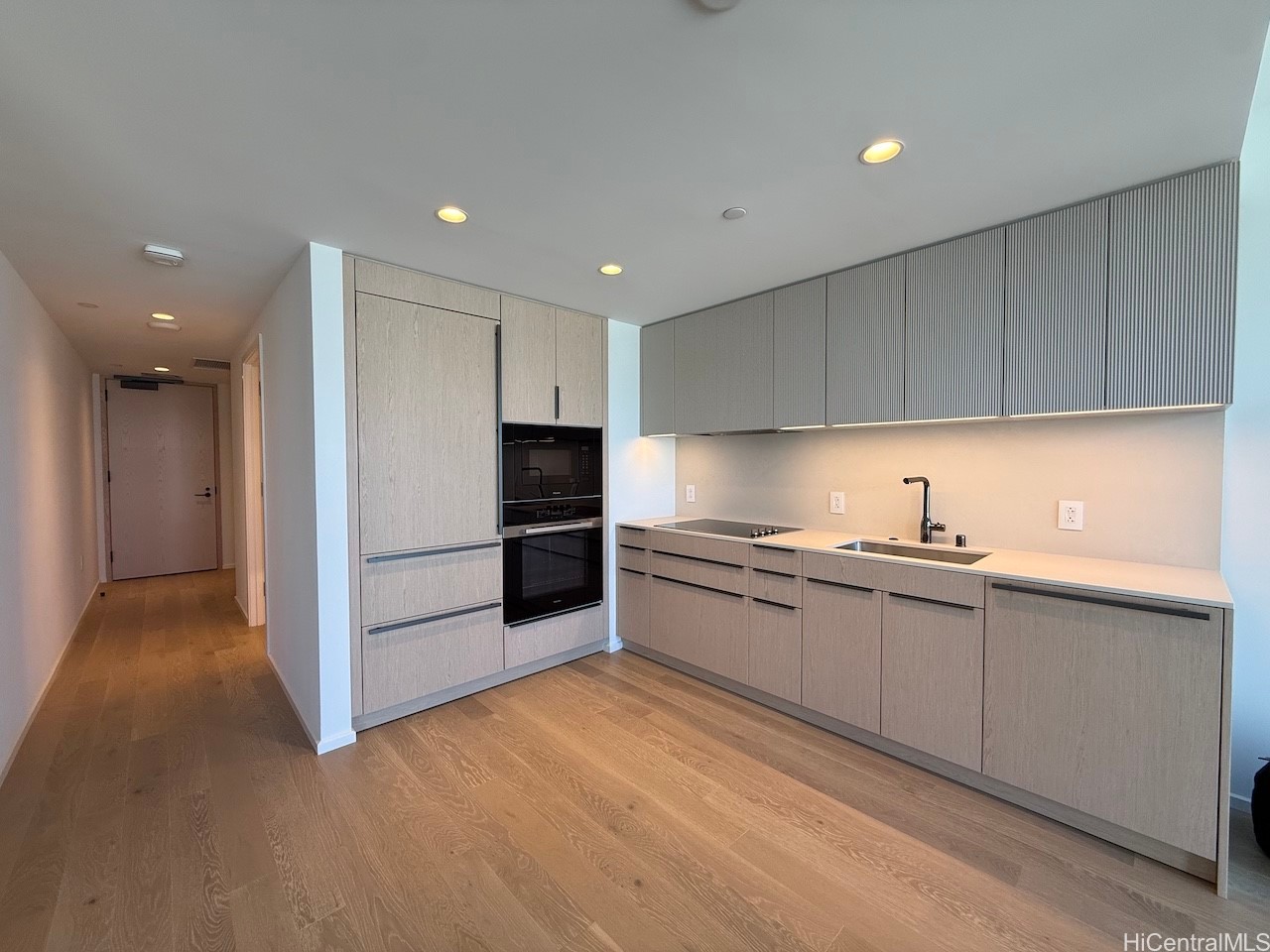 333 Ward Avenue 1709