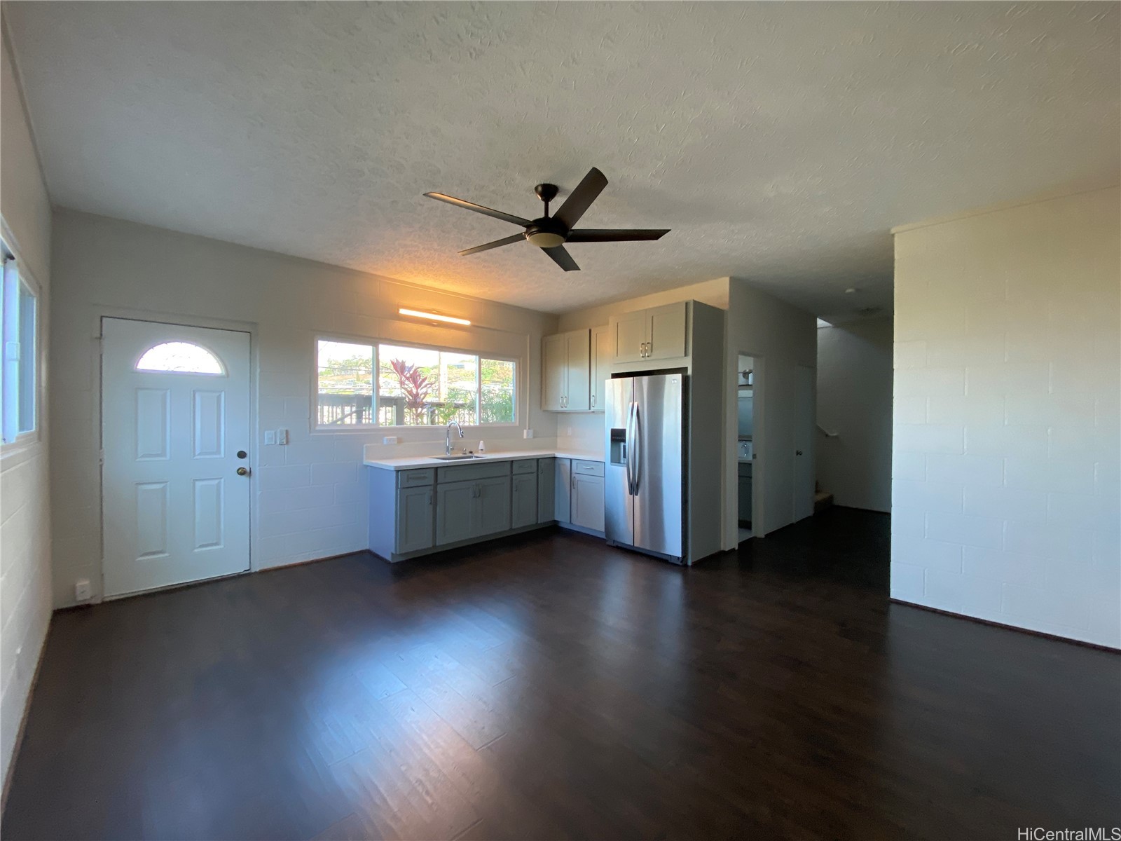 1905 Naio Street 1