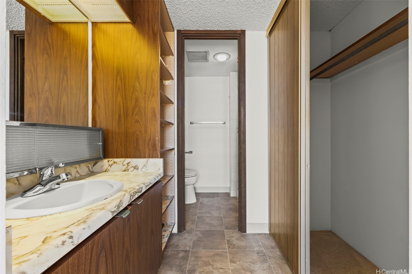 1621 Date Street 1001