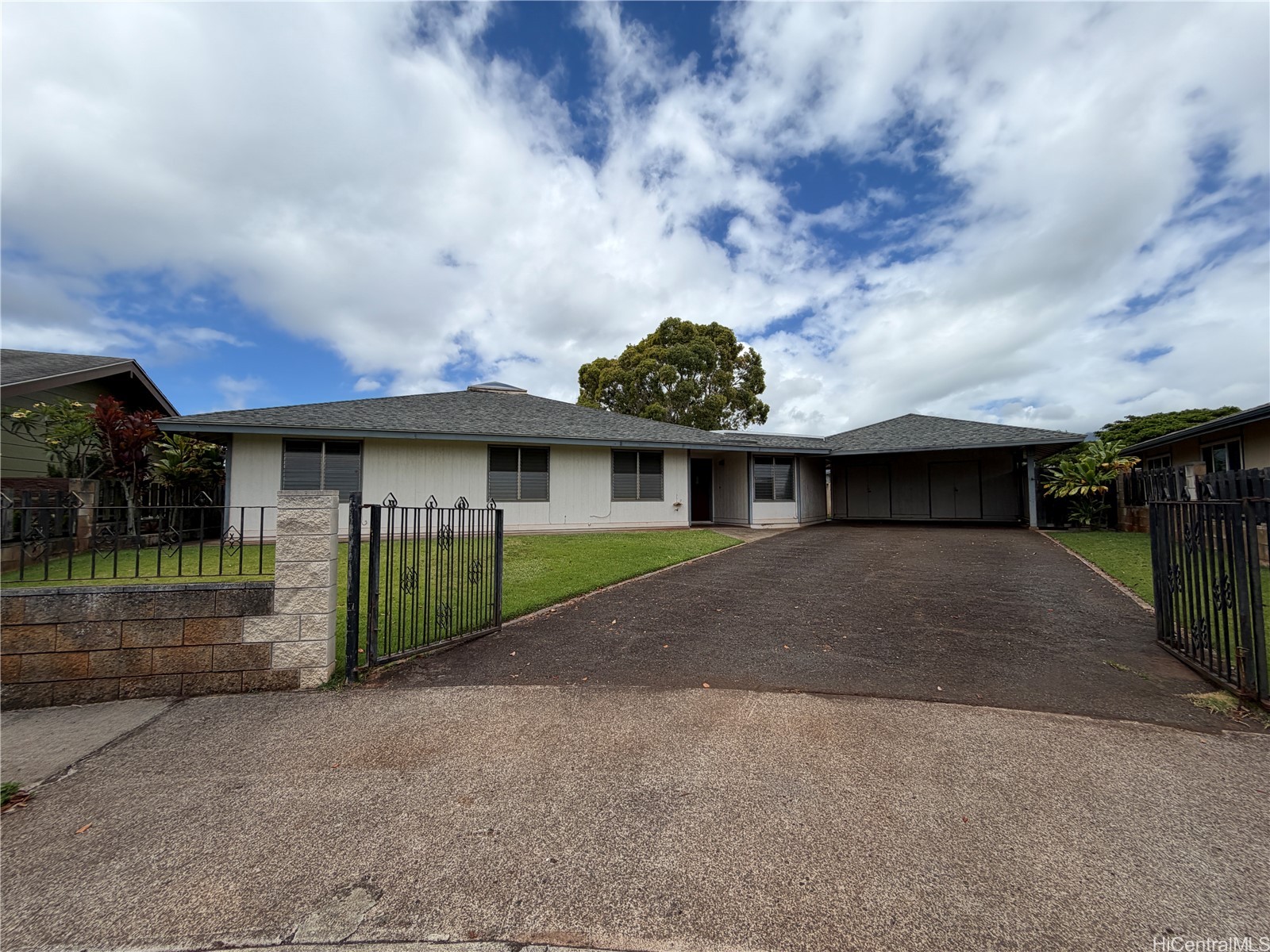 94-266 Ihuanu Place