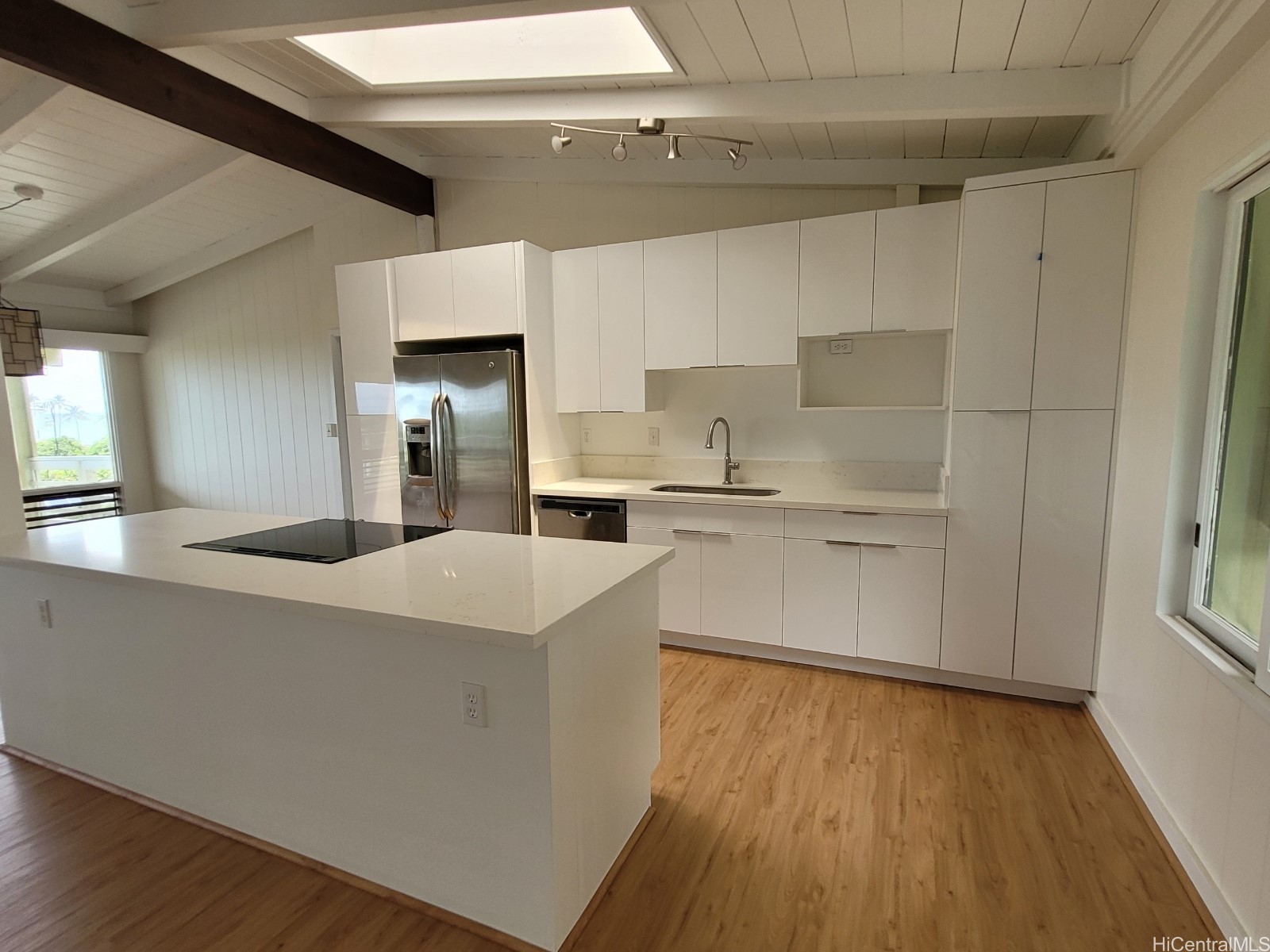 1069 Aalapapa Drive Upper