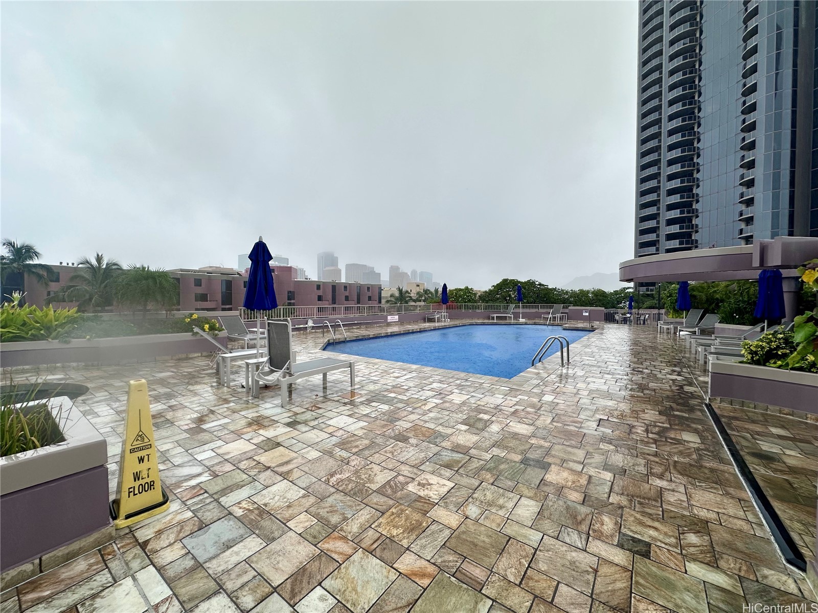 415 South Street 302