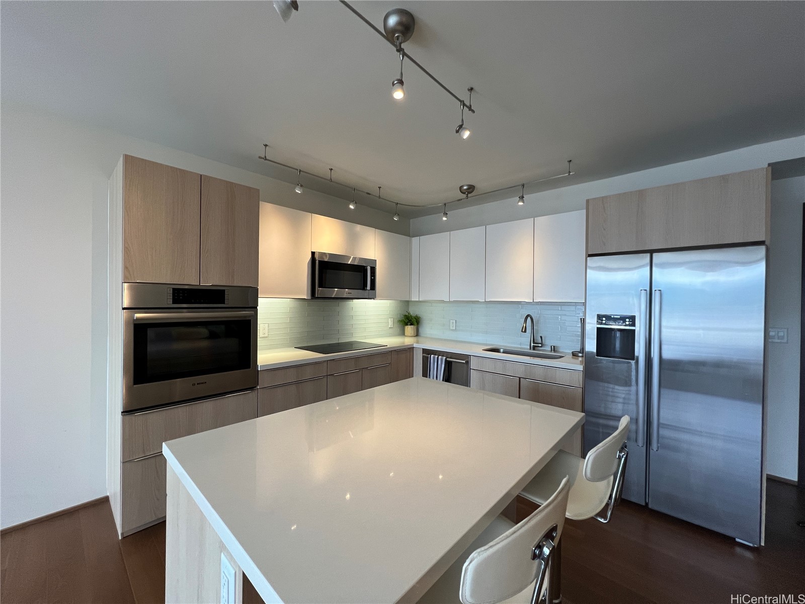 888 Kapiolani Boulevard 3712