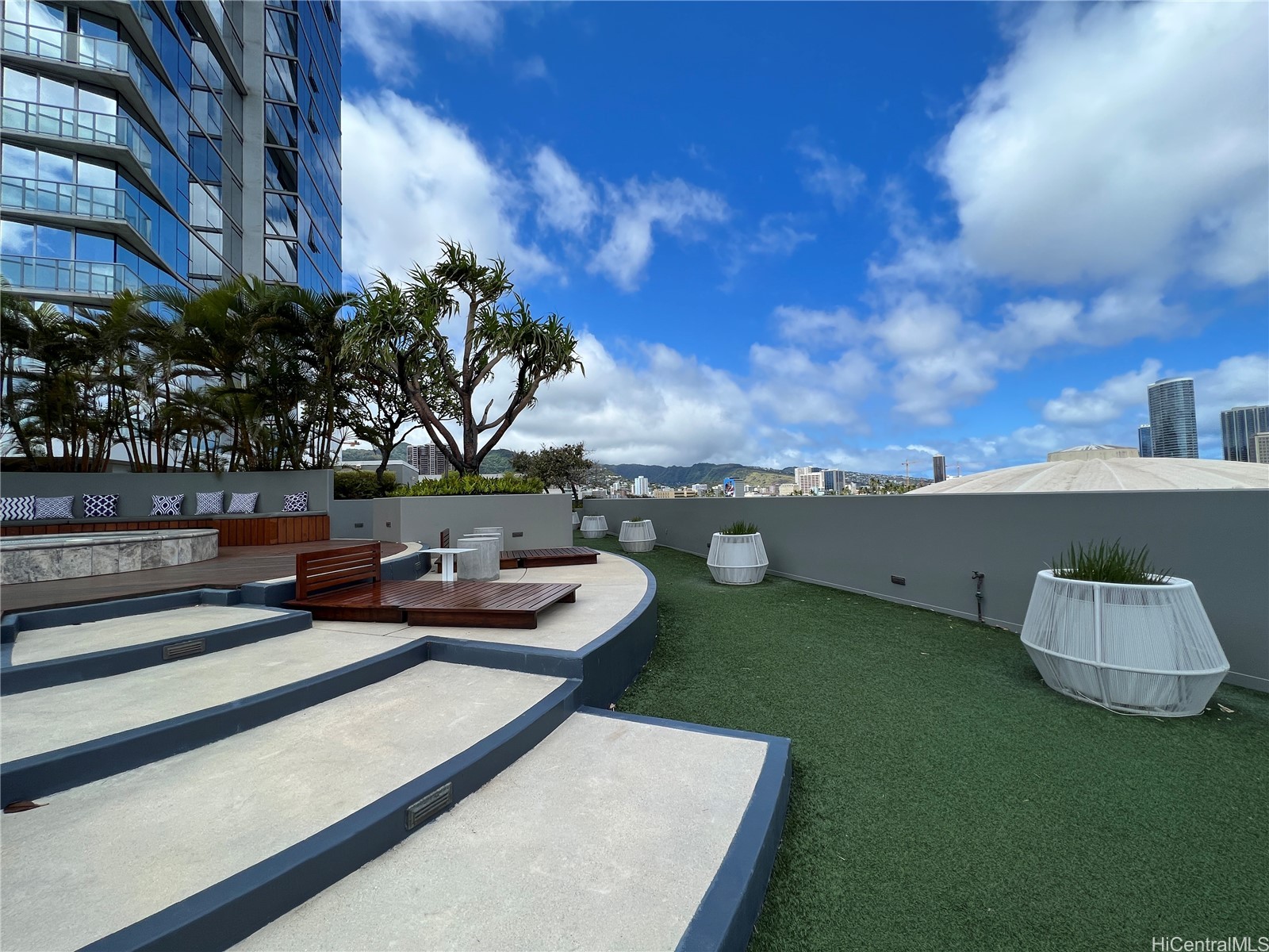 888 Kapiolani Boulevard 3712