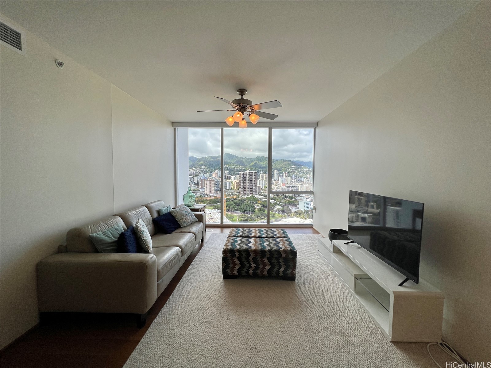 888 Kapiolani Boulevard 3712