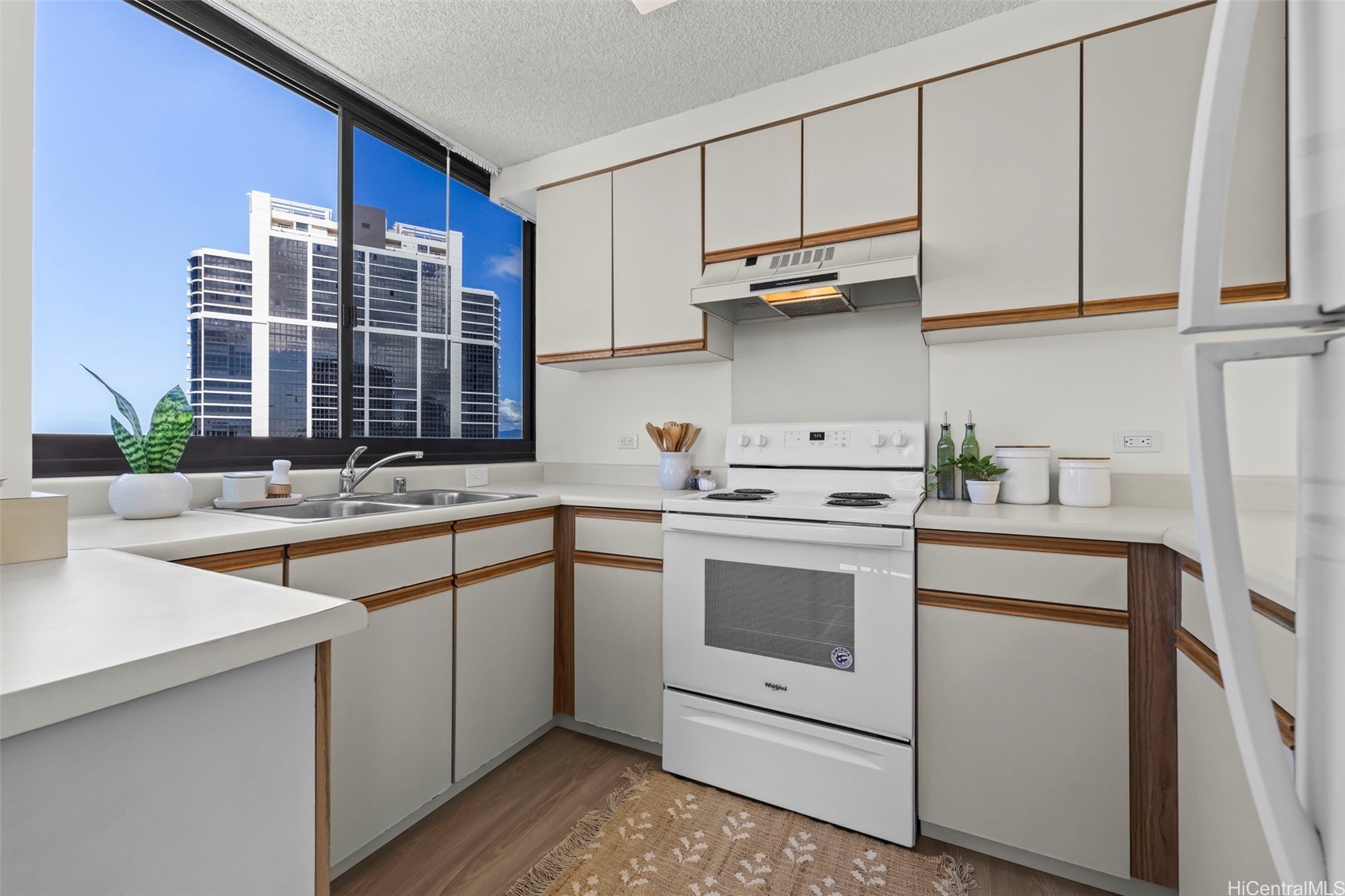 876 Curtis Street Unit: 96813