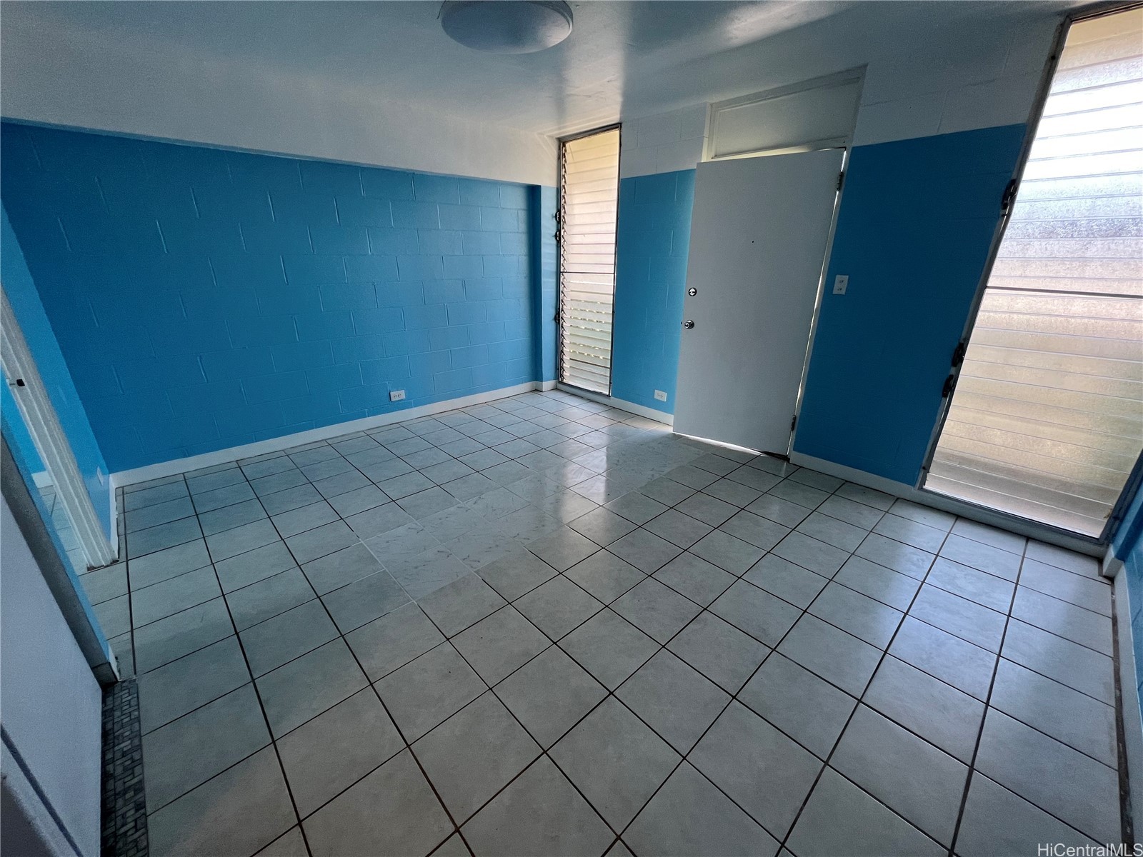 2120 Fern Street 203