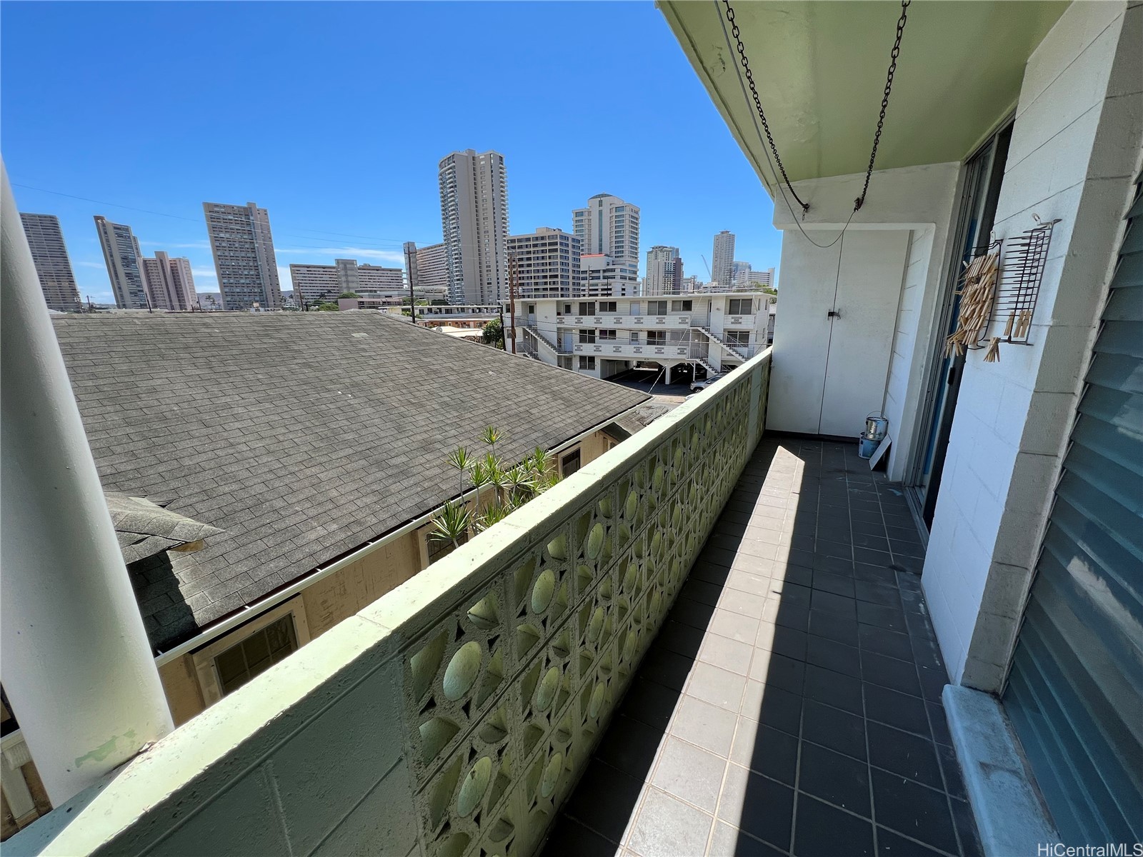 2120 Fern Street 203