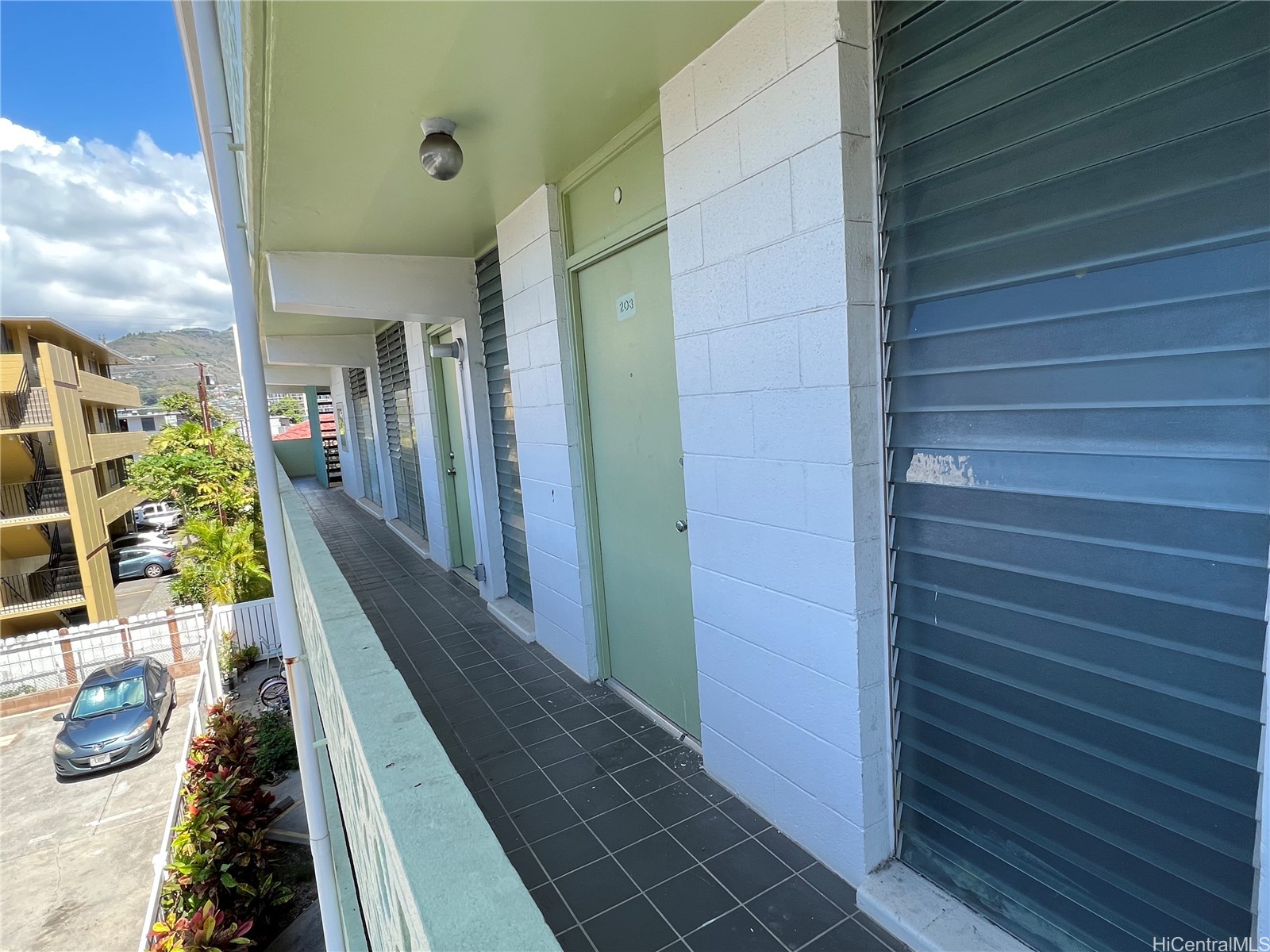 2120 Fern Street 203