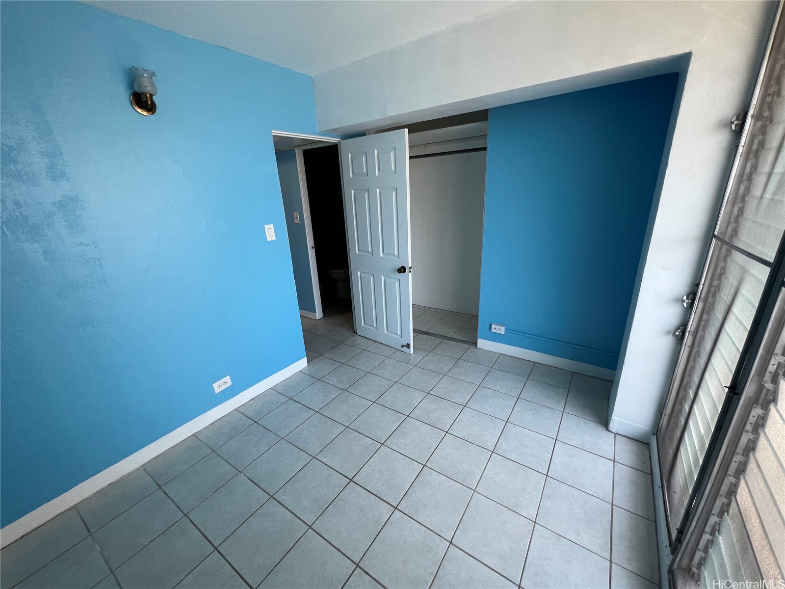 2120 Fern Street 203