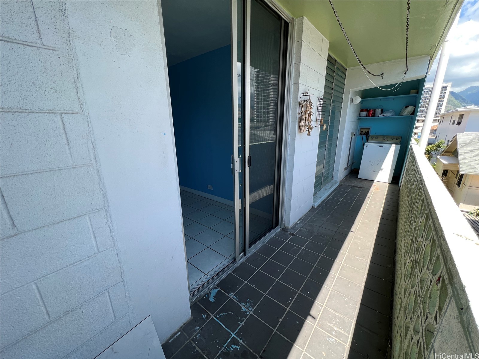 2120 Fern Street 203