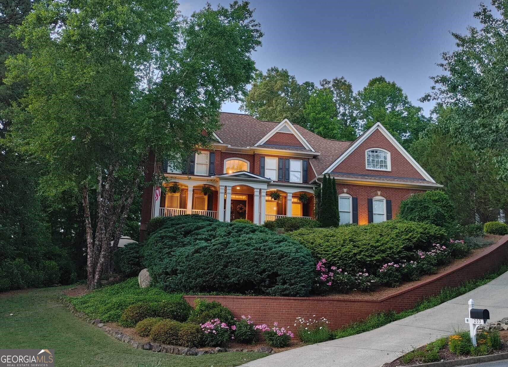 203 Cedarhurst Drive