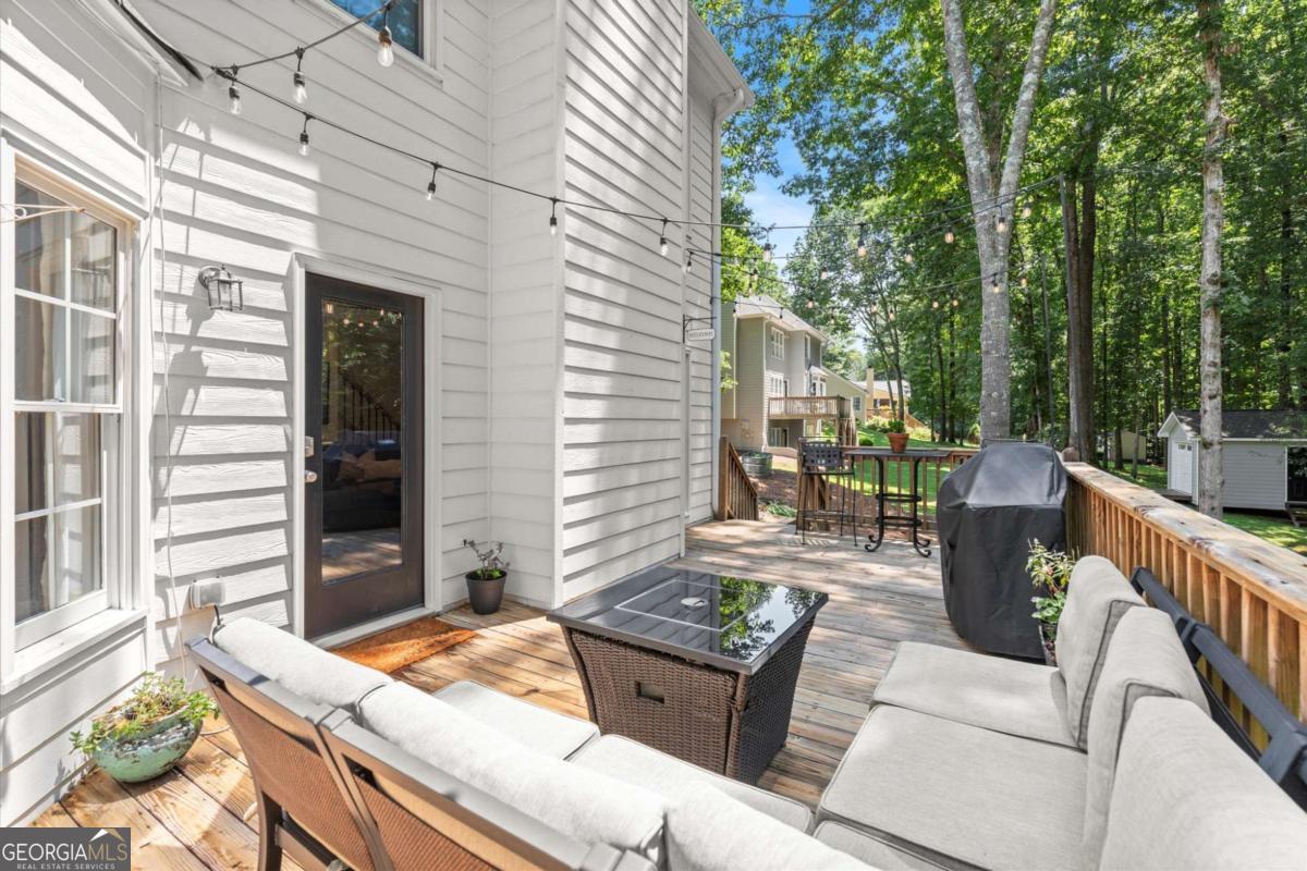 313 Thorntree Lane
