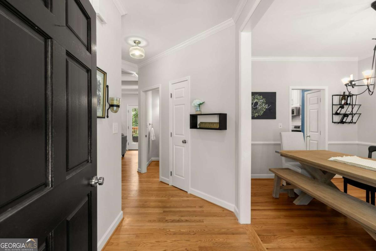 313 Thorntree Lane