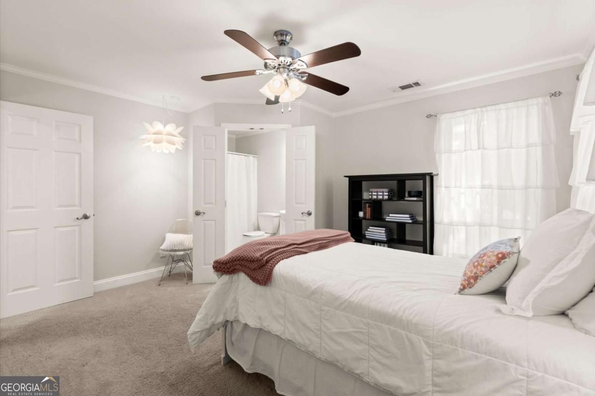 313 Thorntree Lane