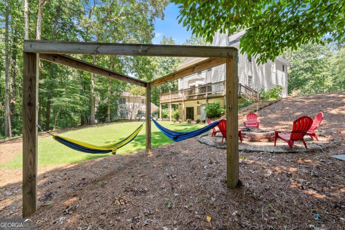 313 Thorntree Lane