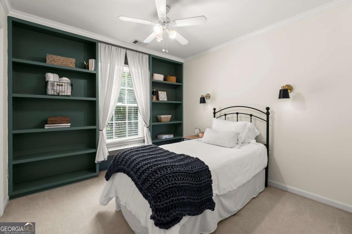 313 Thorntree Lane