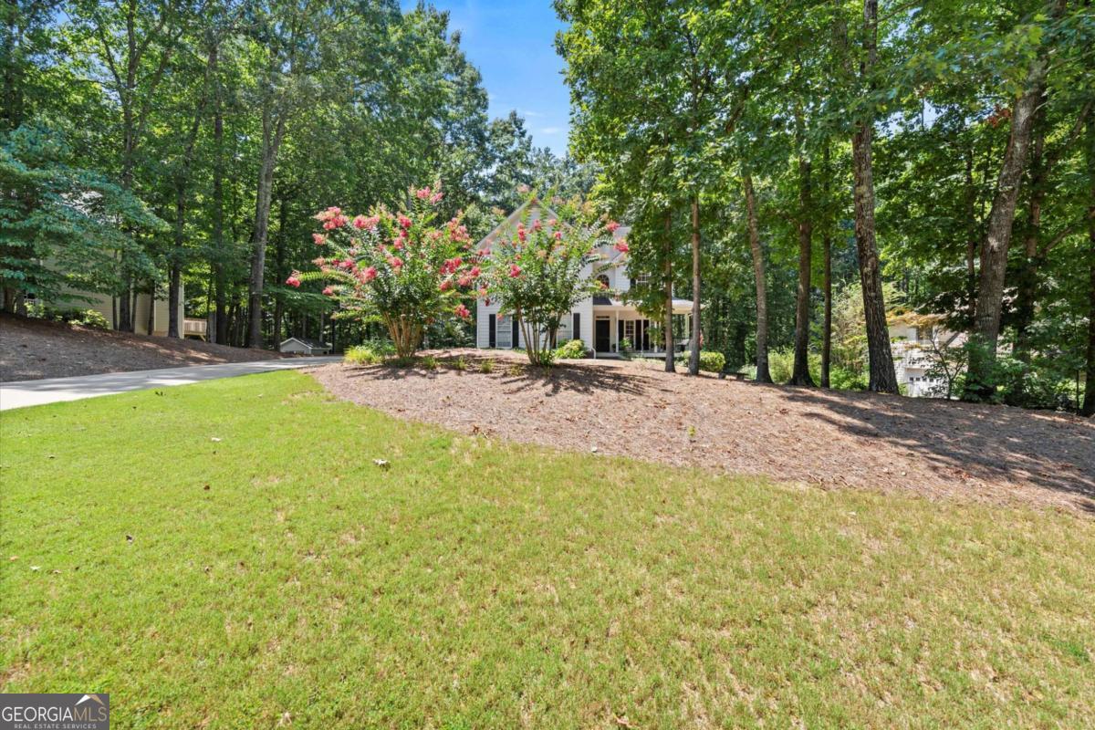 313 Thorntree Lane