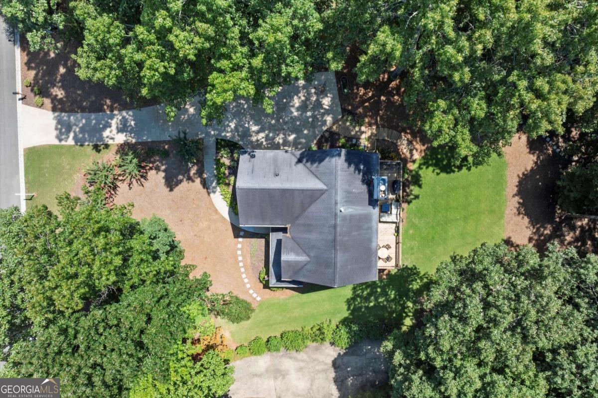 313 Thorntree Lane
