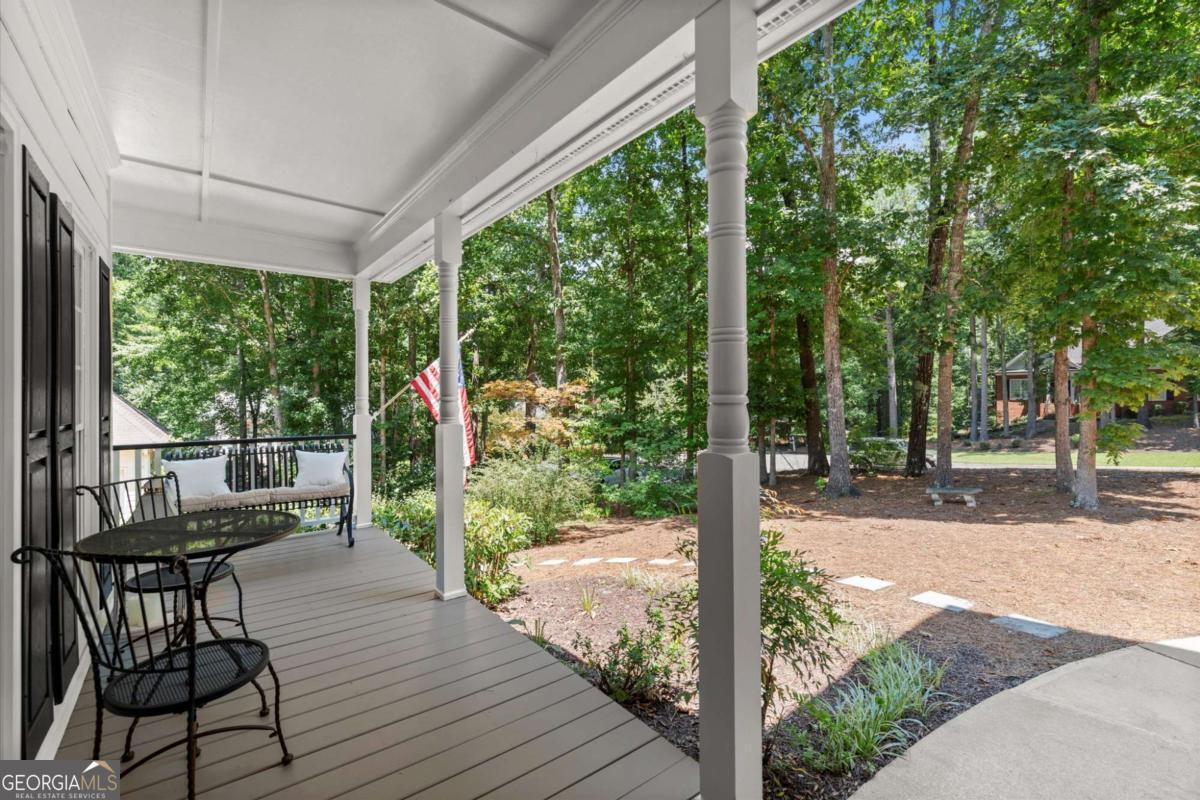 313 Thorntree Lane
