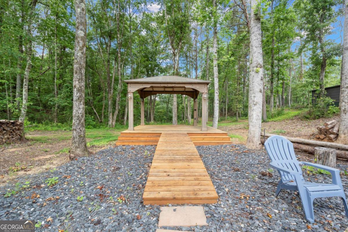 4635 Yellow Creek Road