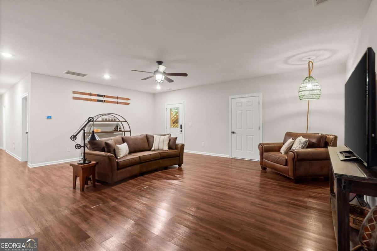 4635 Yellow Creek Road