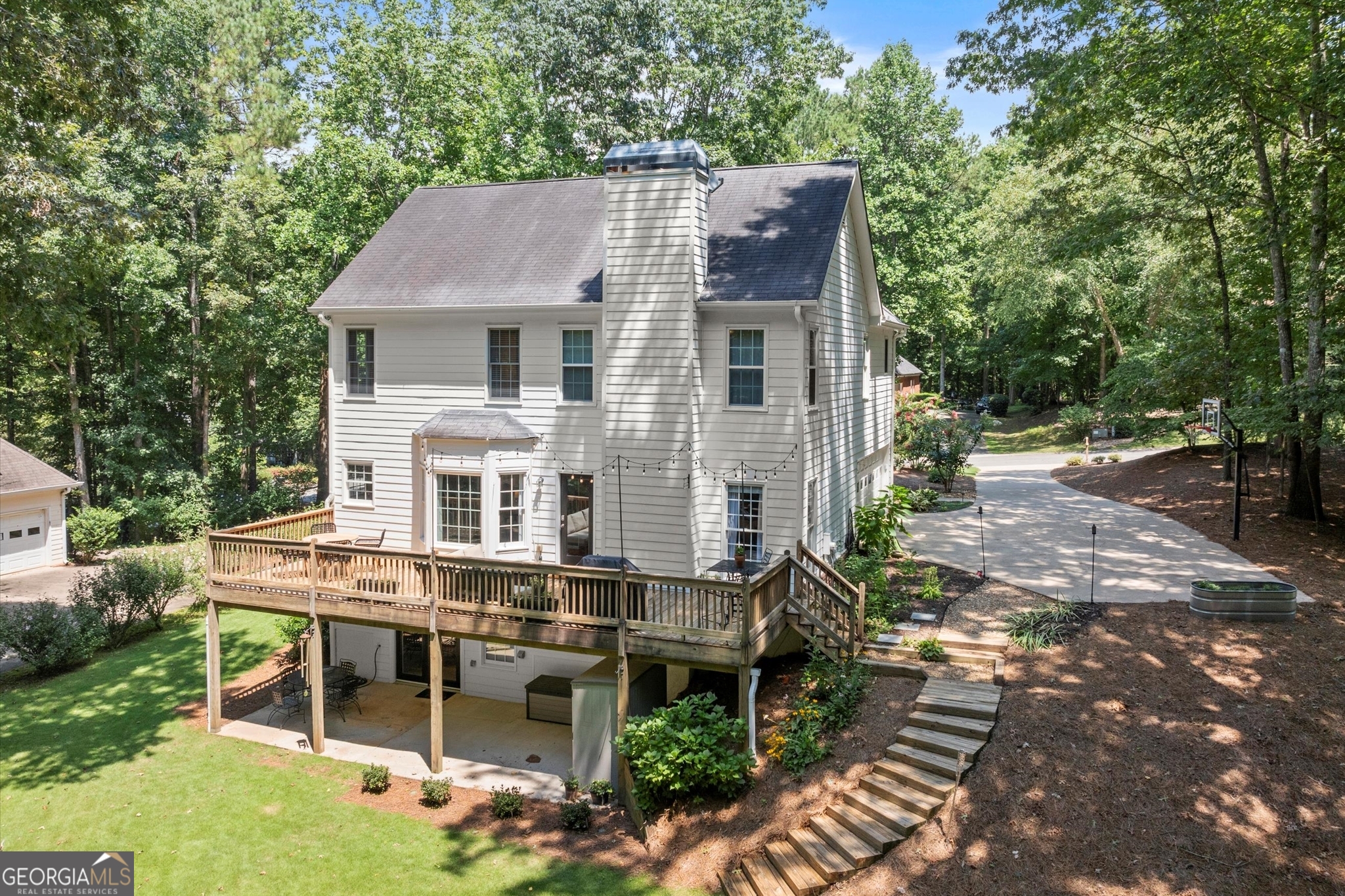 313 Thorntree Lane