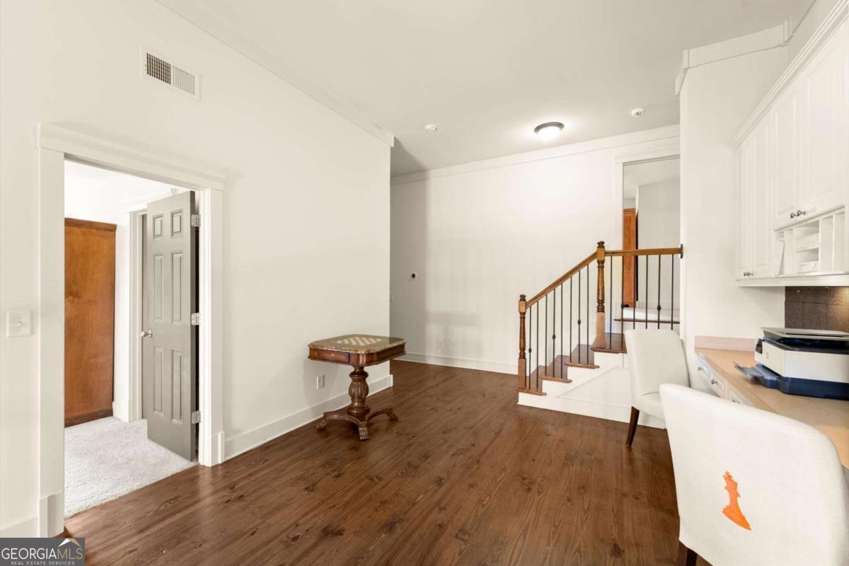 487 Carmichael Circle