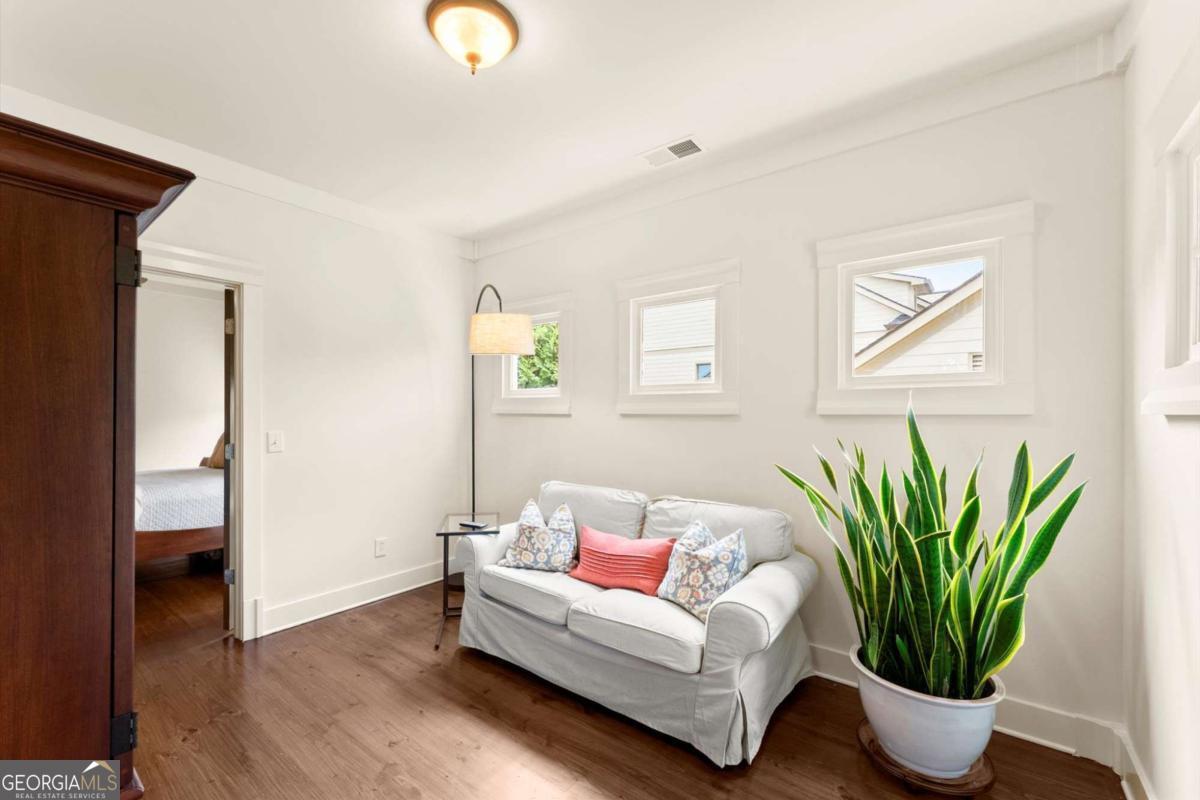 487 Carmichael Circle