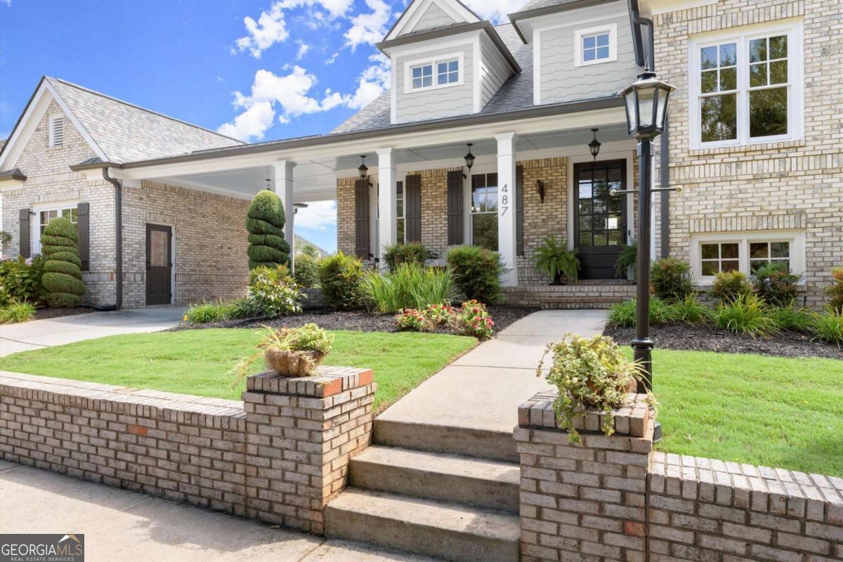 487 Carmichael Circle