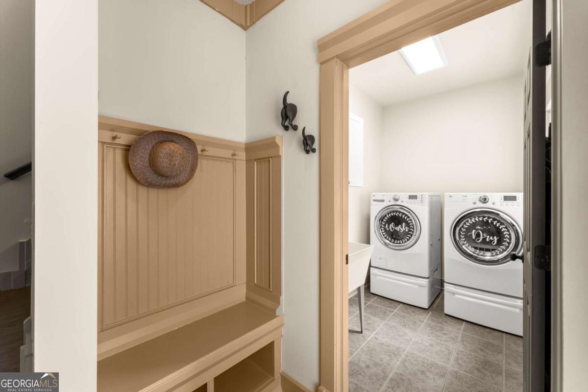 487 Carmichael Circle