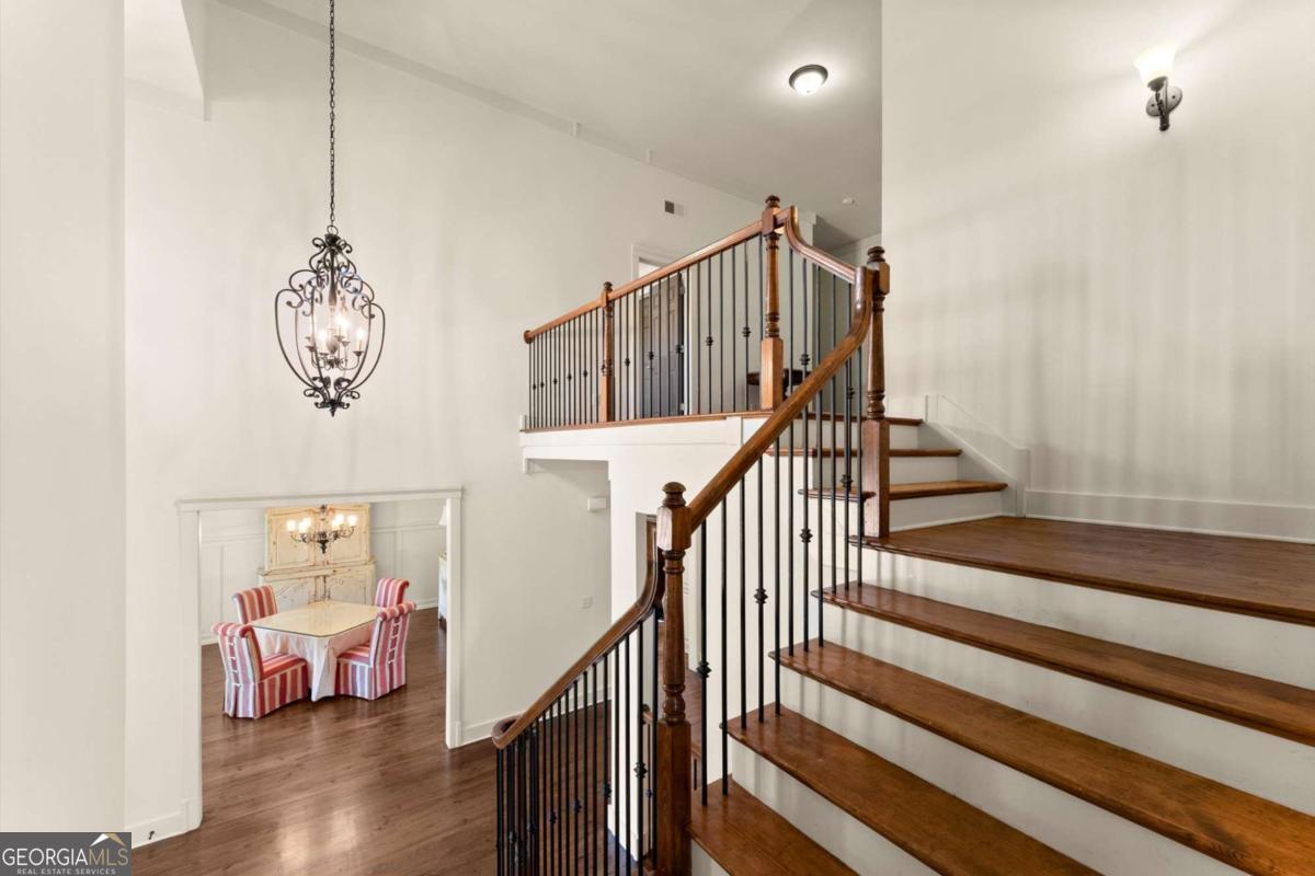 487 Carmichael Circle