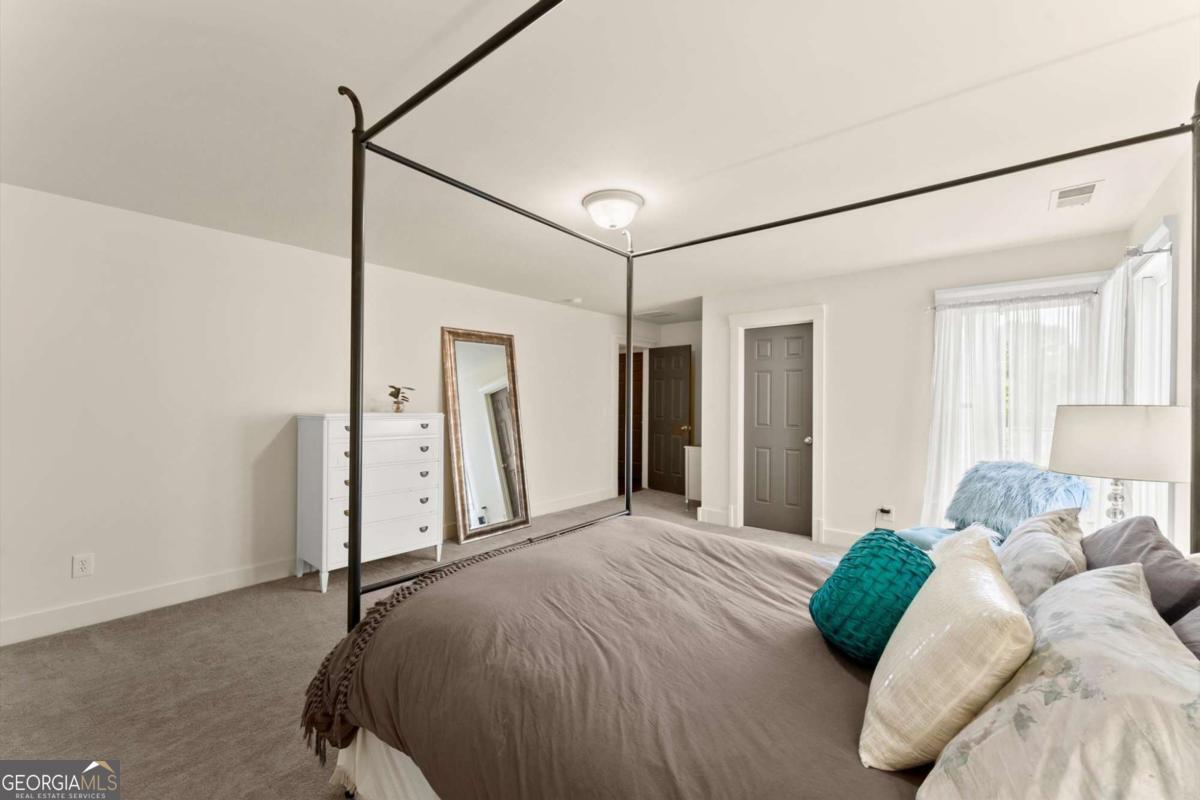 487 Carmichael Circle