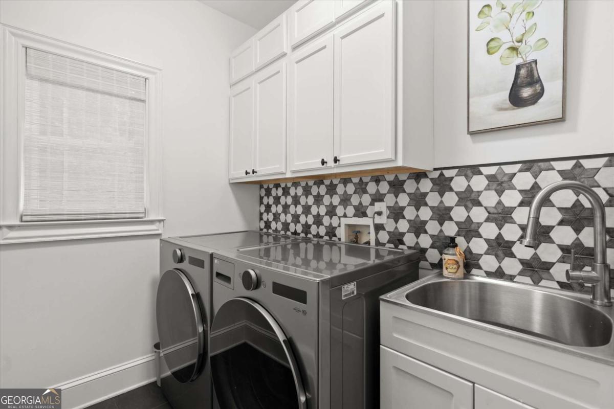 201 Devonshire Court