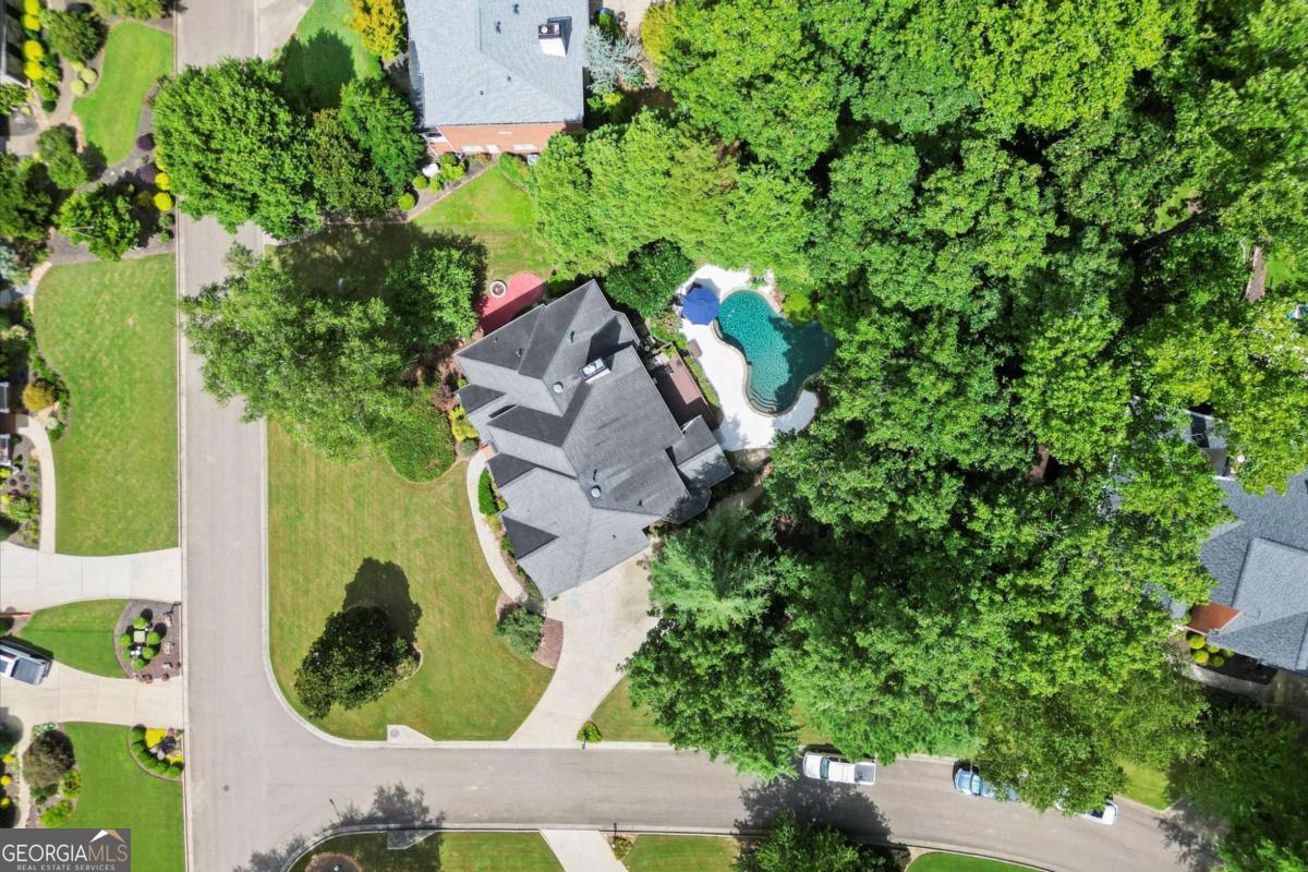 201 Devonshire Court