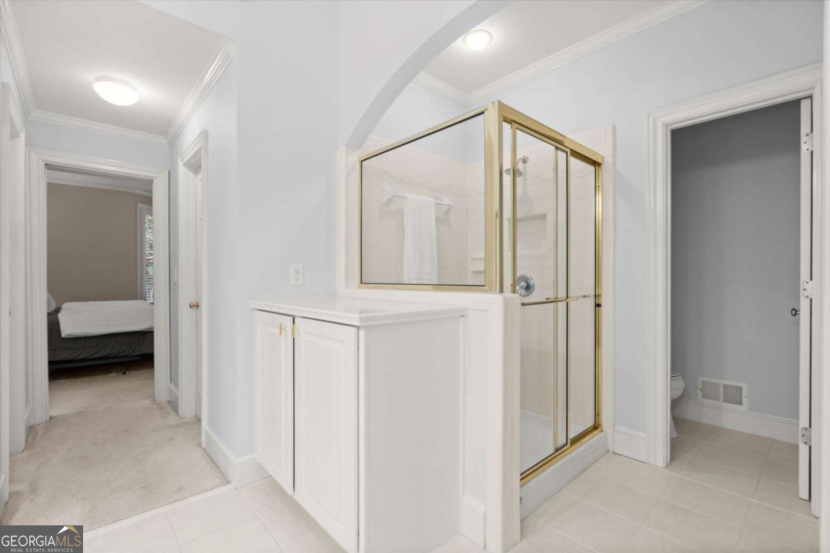 201 Devonshire Court