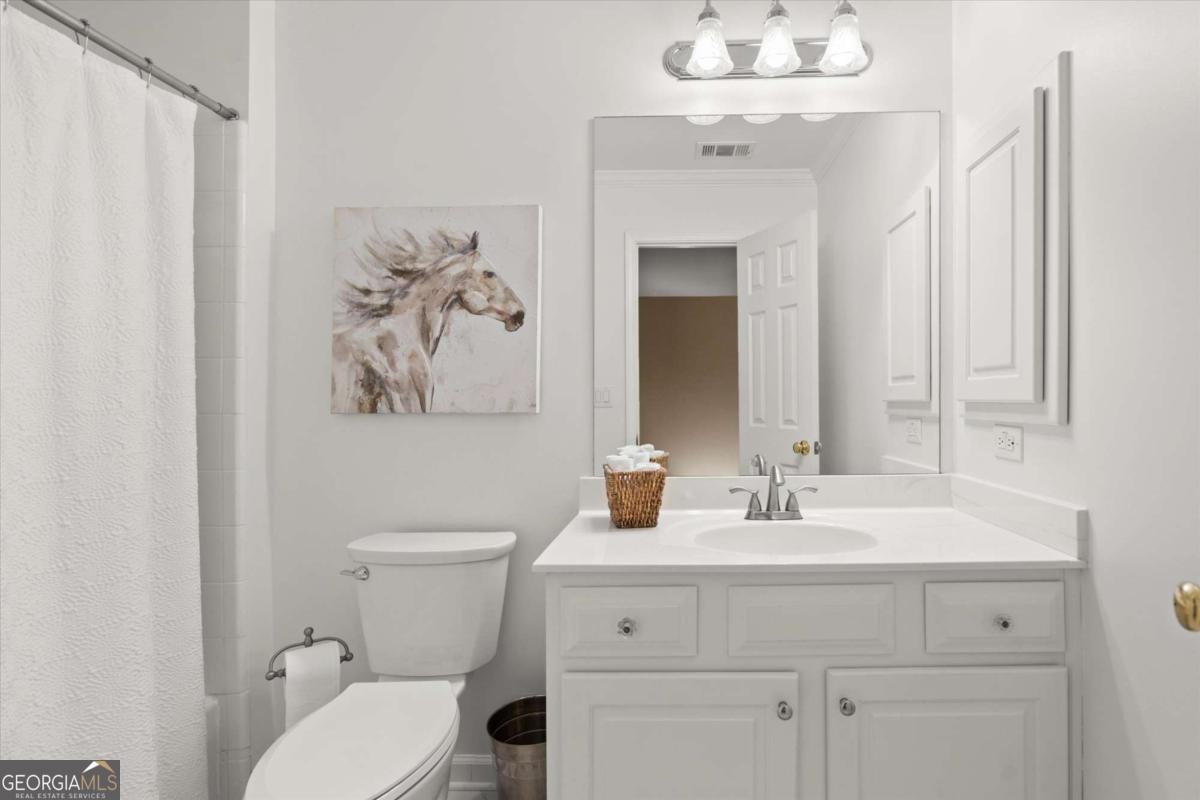 201 Devonshire Court