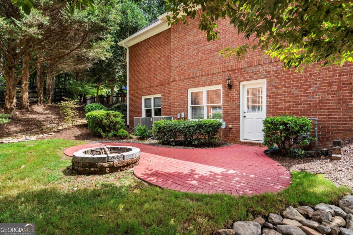 201 Devonshire Court