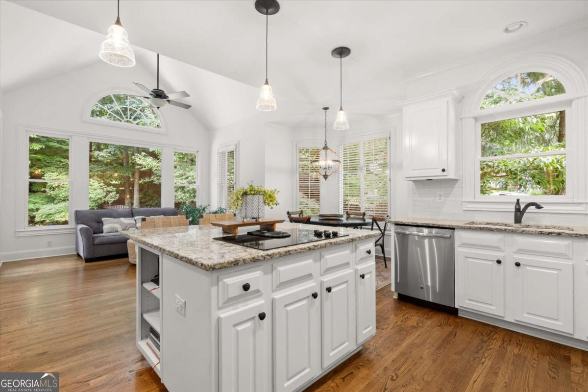 201 Devonshire Court