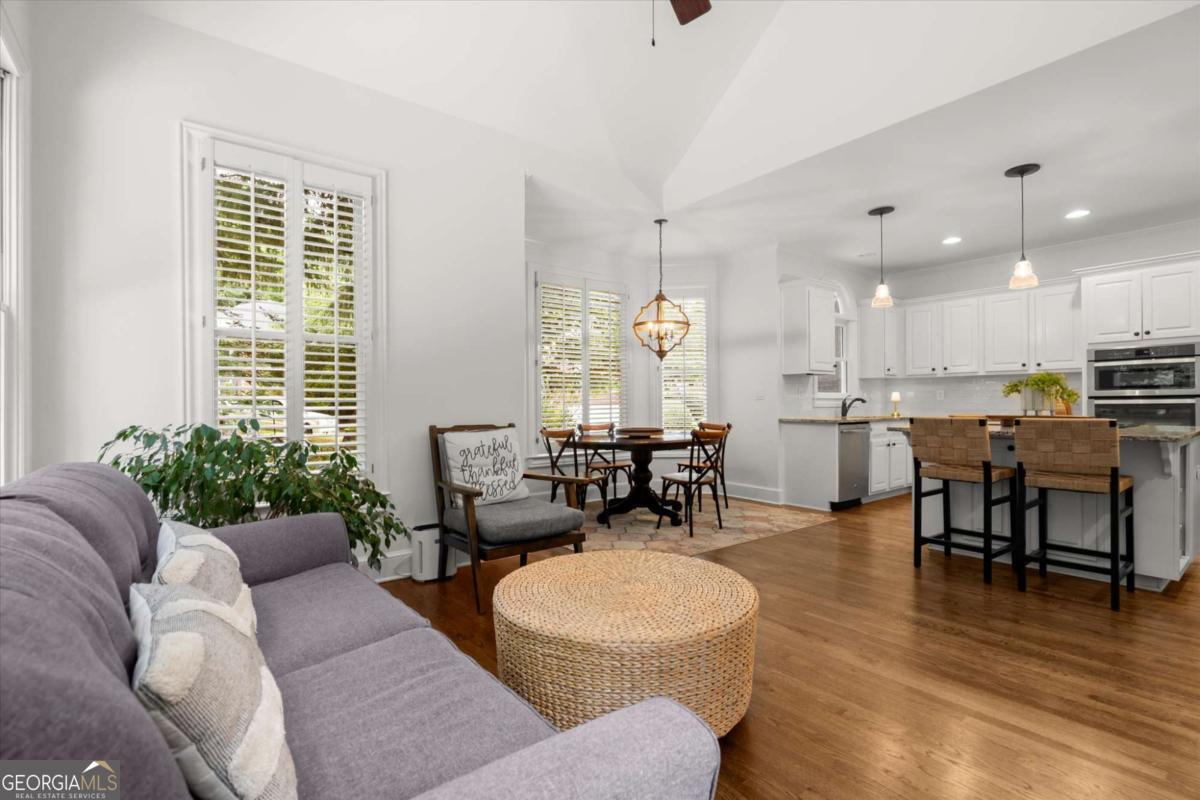 201 Devonshire Court